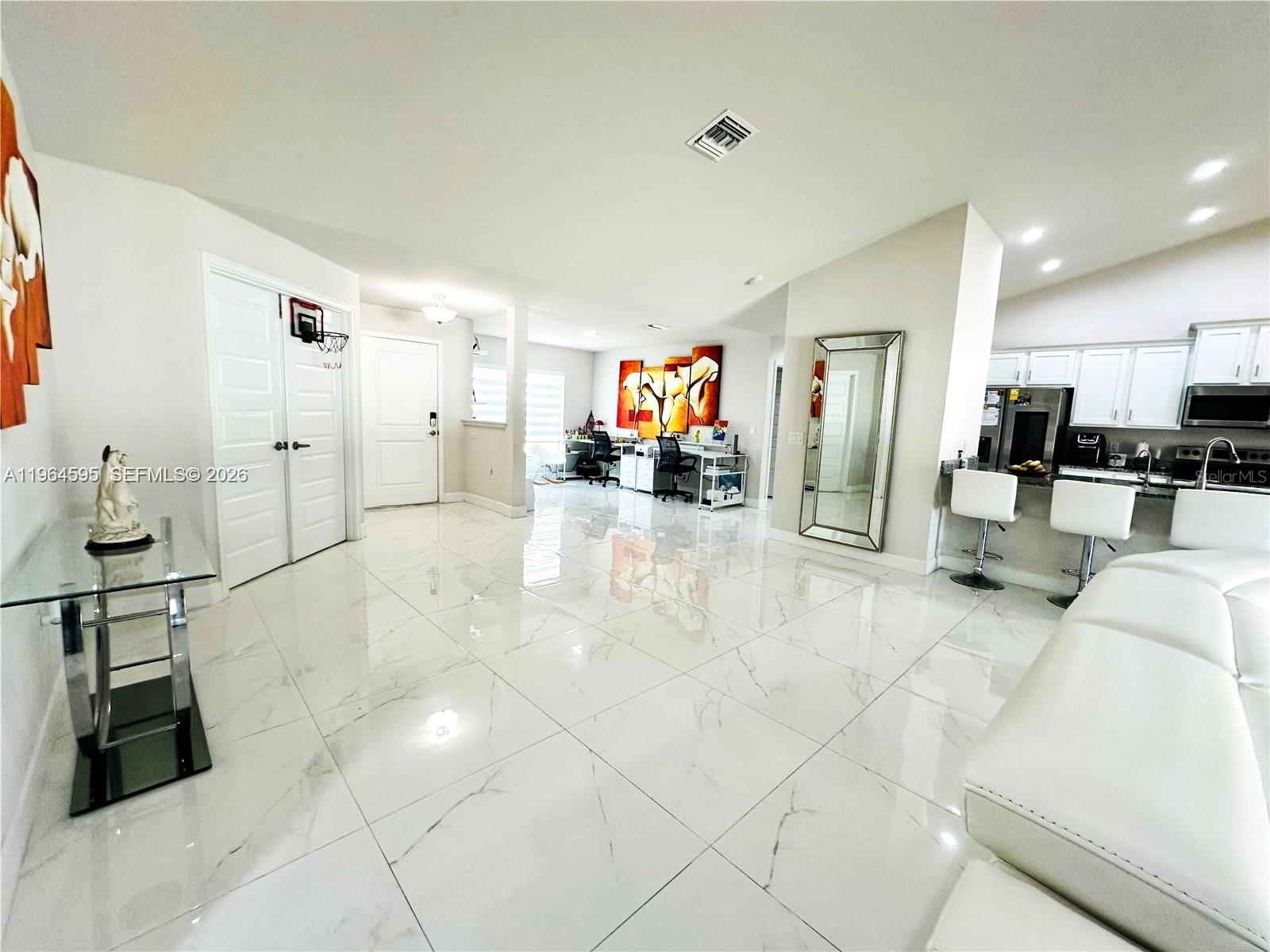 Image 19 of 34 For 1137 4th Place