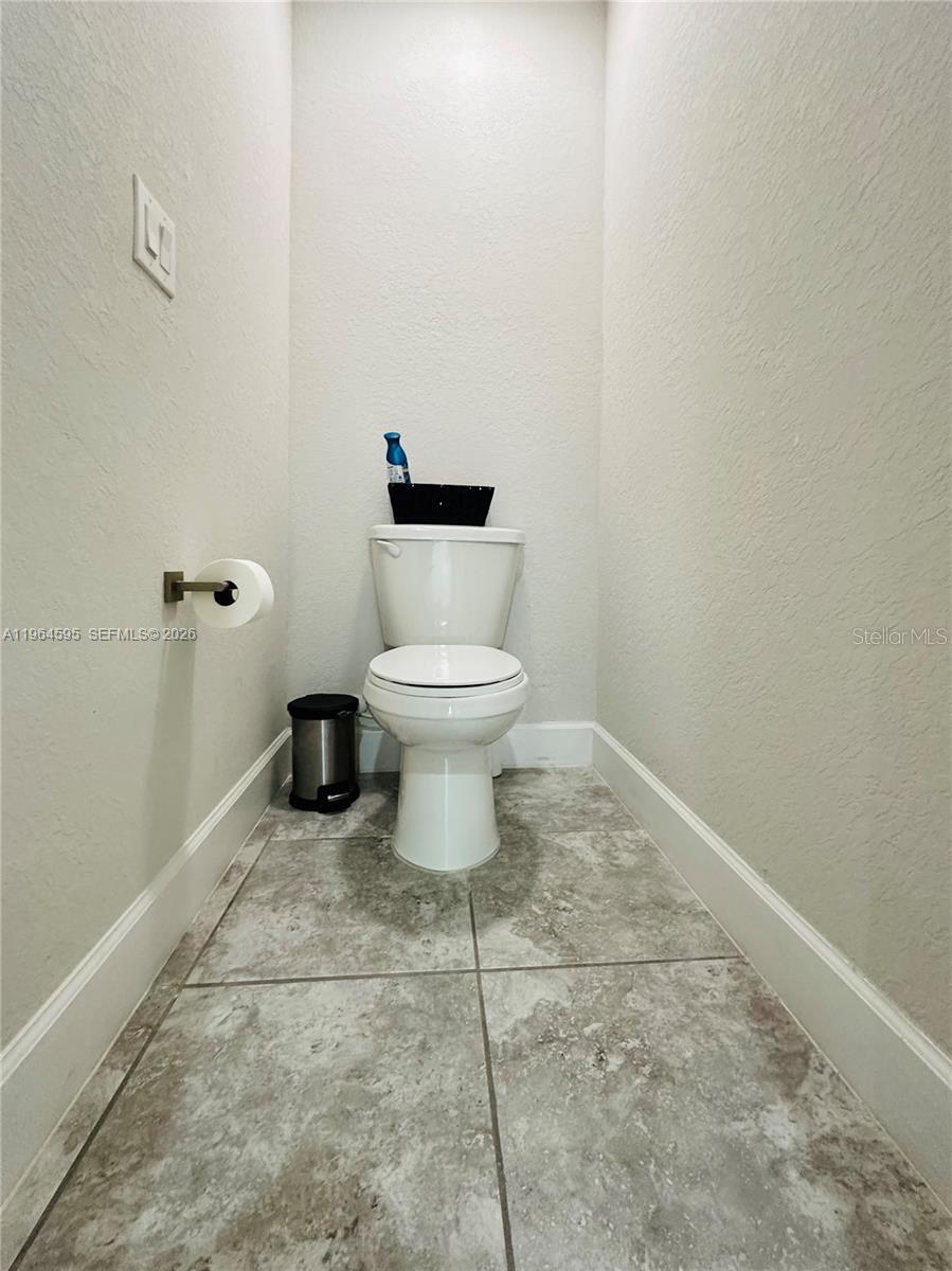 Image 26 of 34 For 1137 4th Place