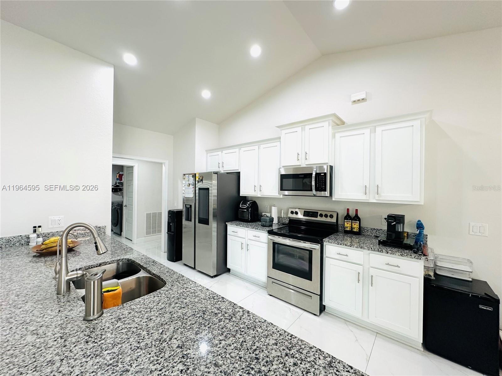 Image 8 of 34 For 1137 4th Place