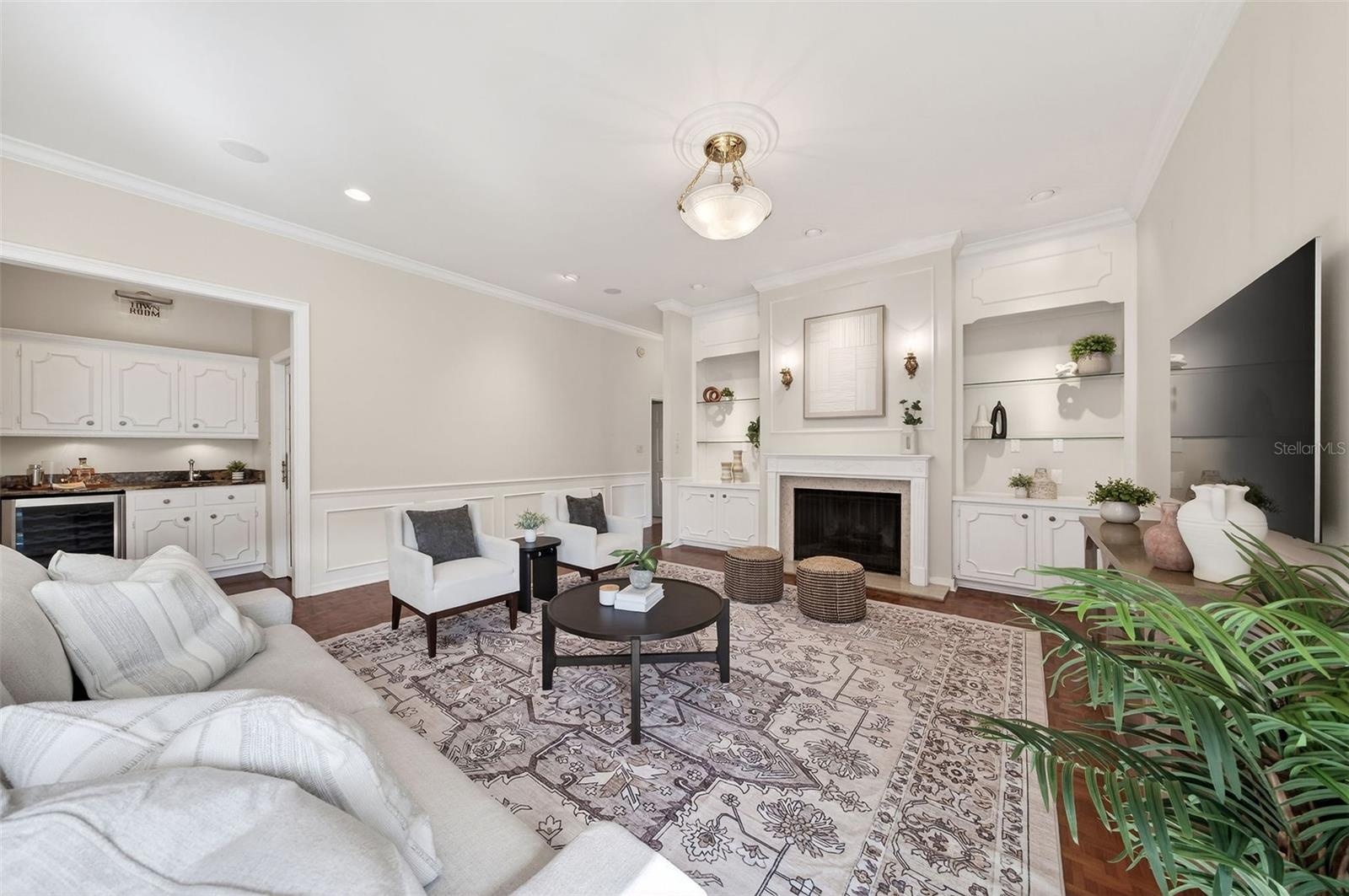 Image 13 of 35 For 925 Ashington Place 3