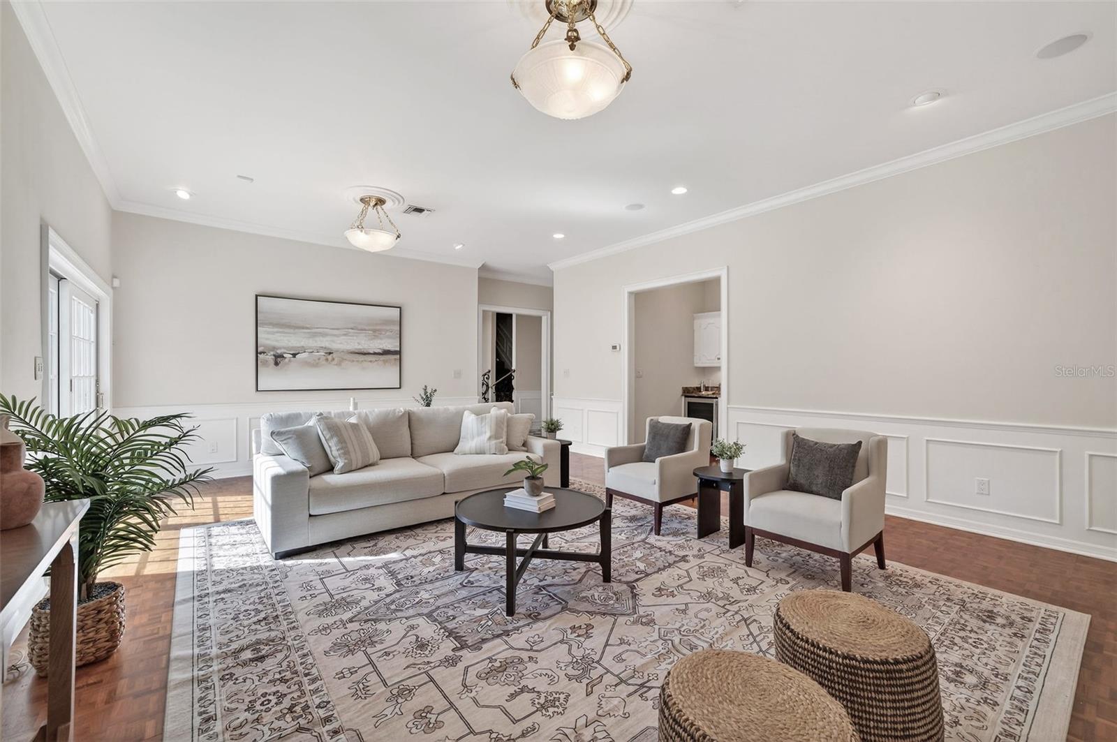 Image 14 of 35 For 925 Ashington Place 3