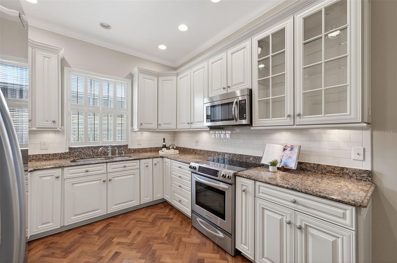 Image 19 of 35 For 925 Ashington Place 3