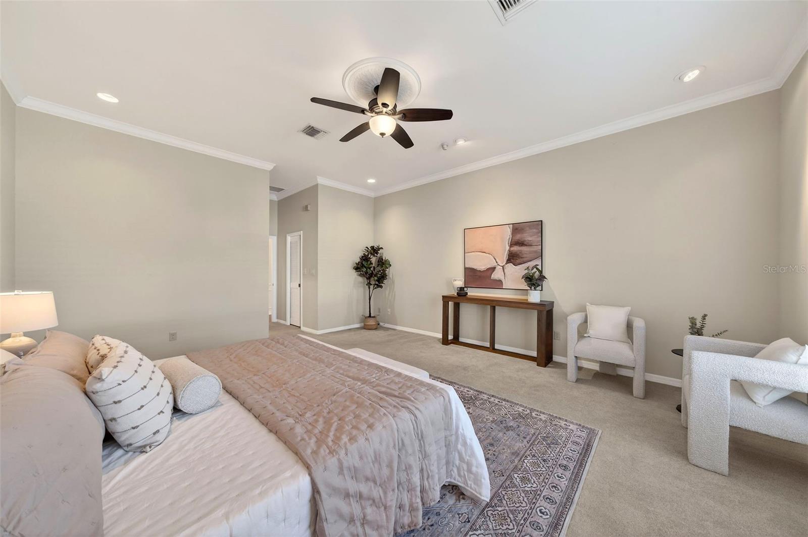 Image 24 of 35 For 925 Ashington Place 3