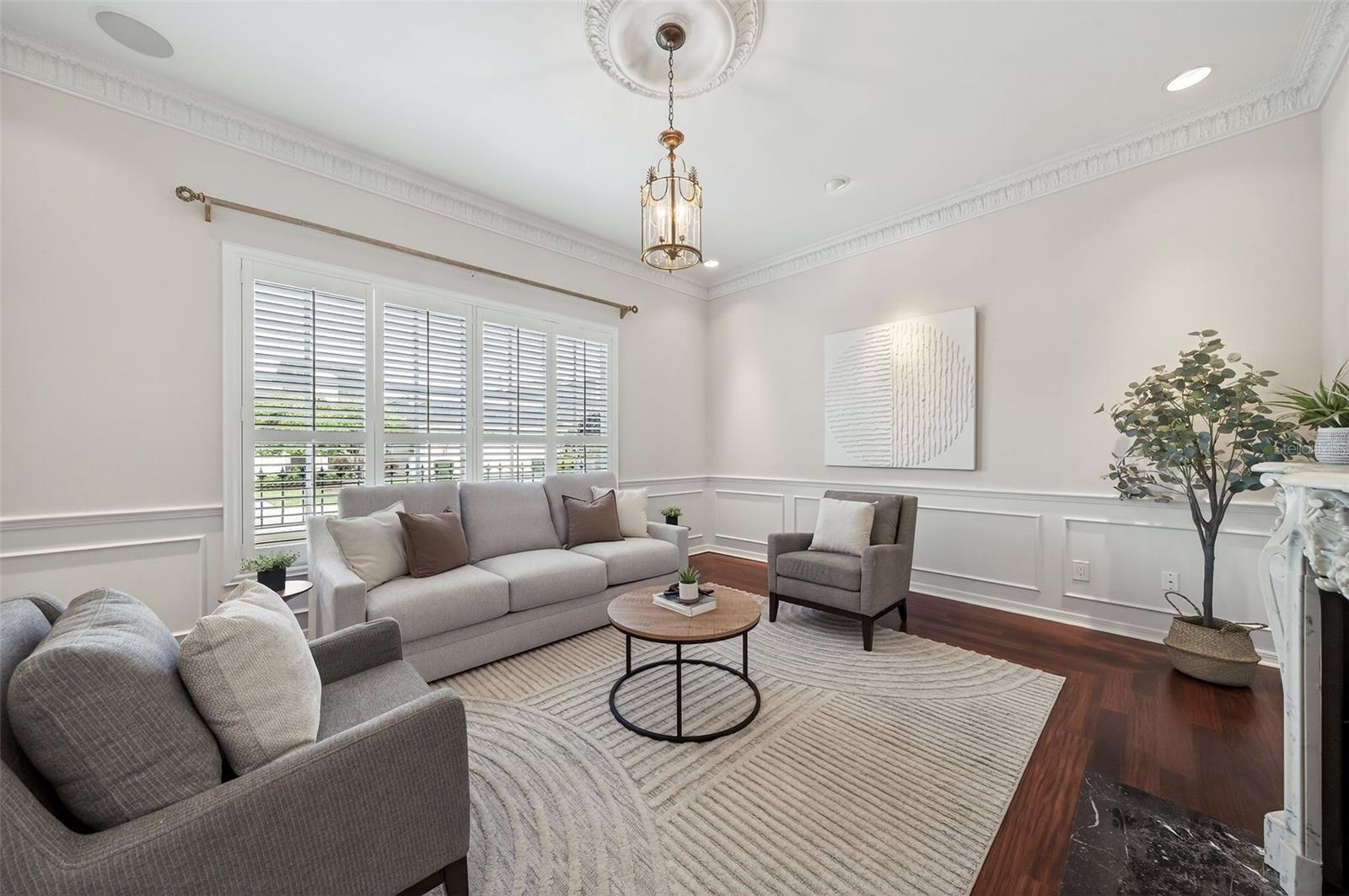 Image 7 of 35 For 925 Ashington Place 3