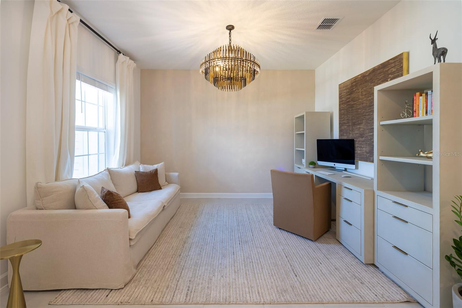 Image 10 of 83 For 4507 Hillingdam Road