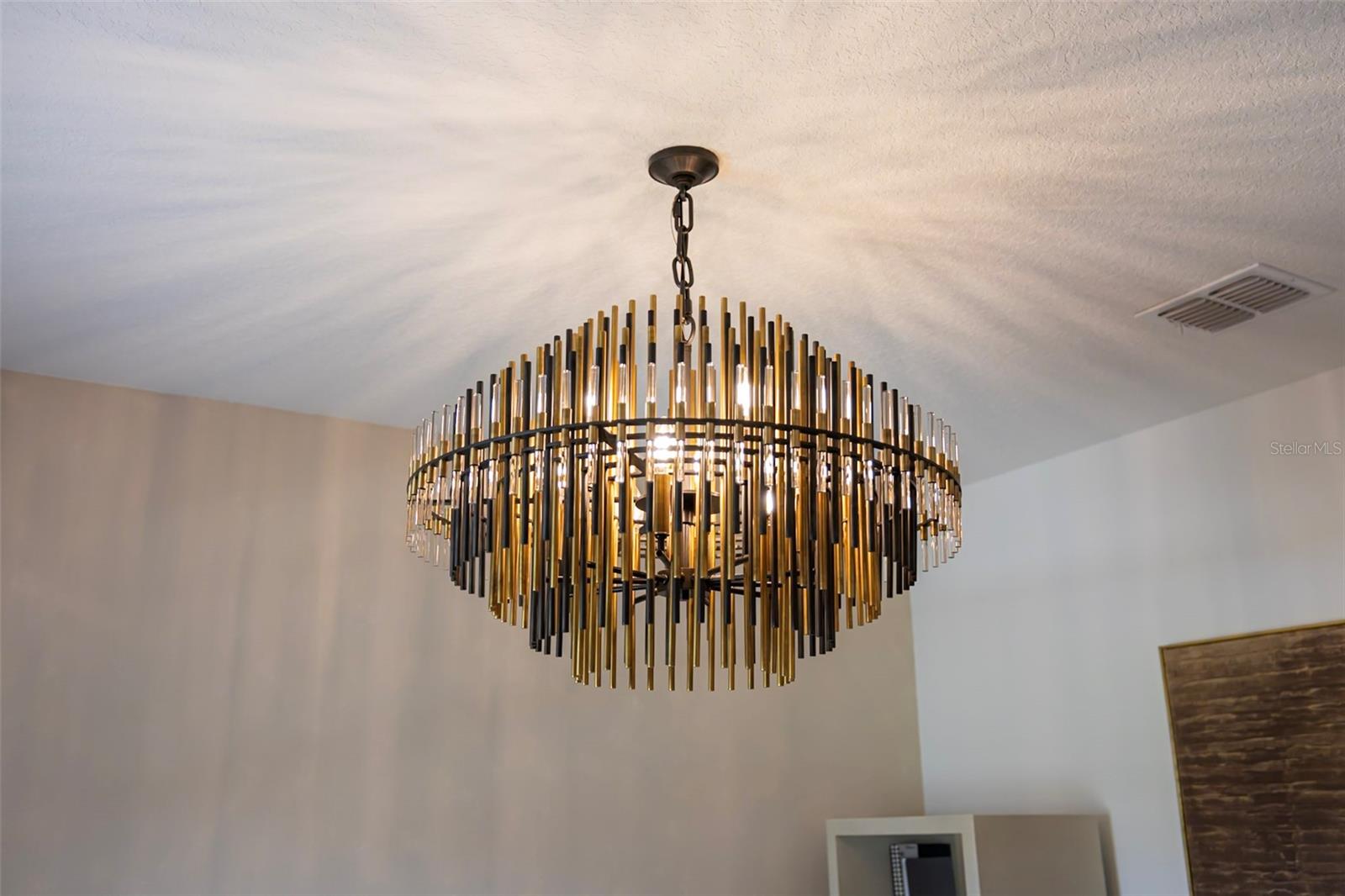 Image 11 of 83 For 4507 Hillingdam Road