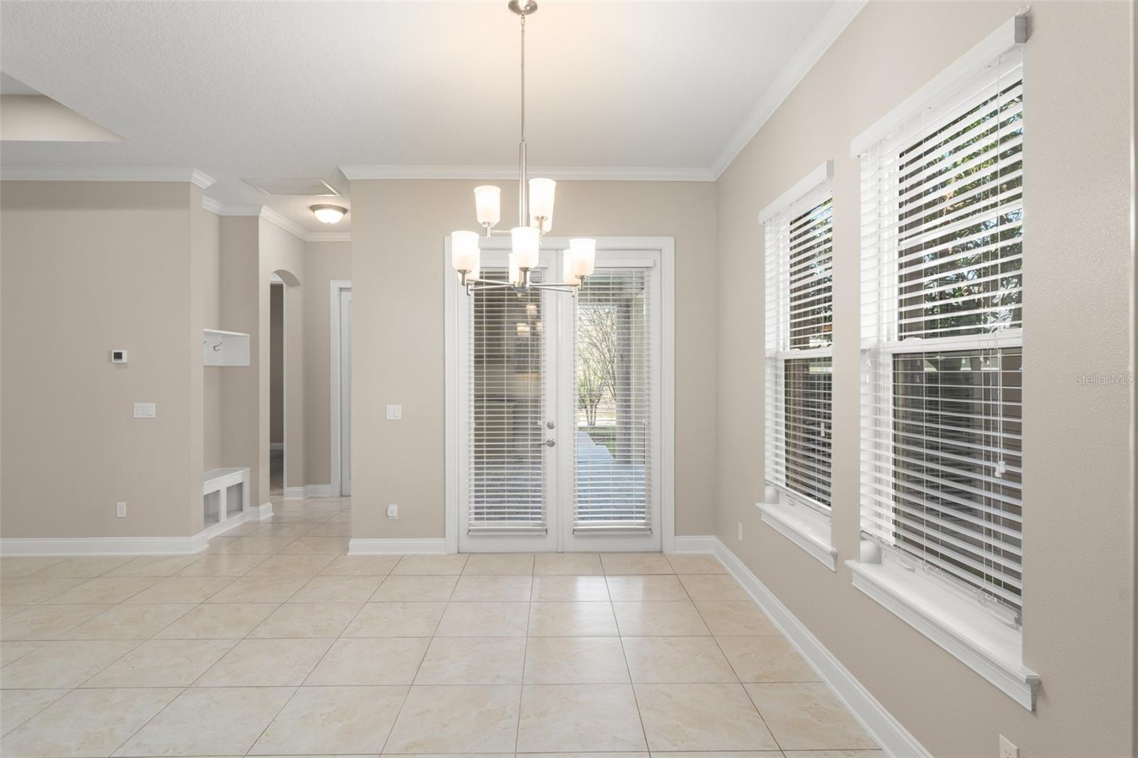 Image 25 of 87 For 13833 Behring Avenue