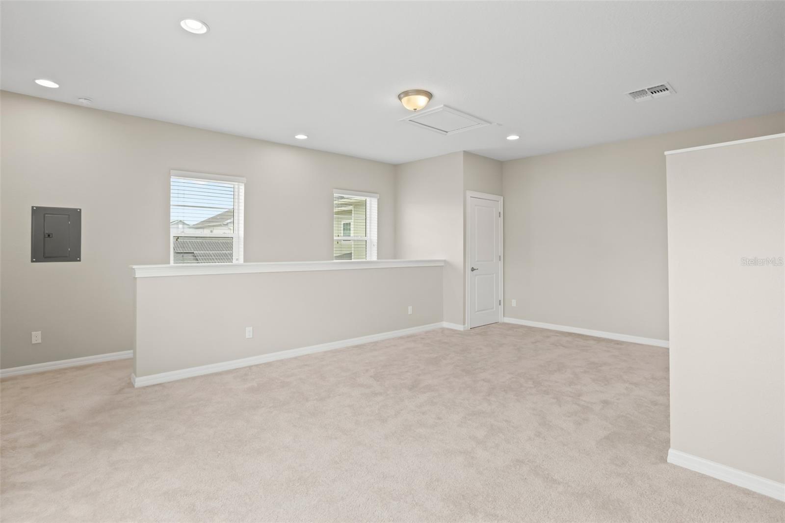 Image 44 of 87 For 13833 Behring Avenue