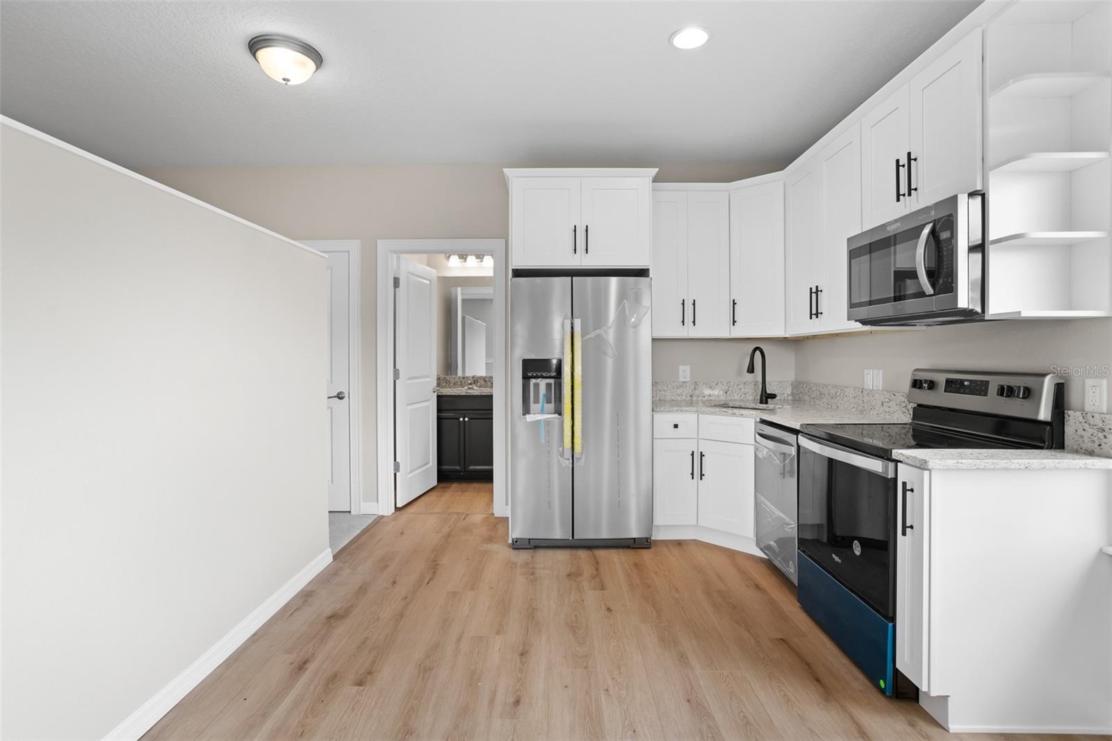 Image 49 of 87 For 13833 Behring Avenue