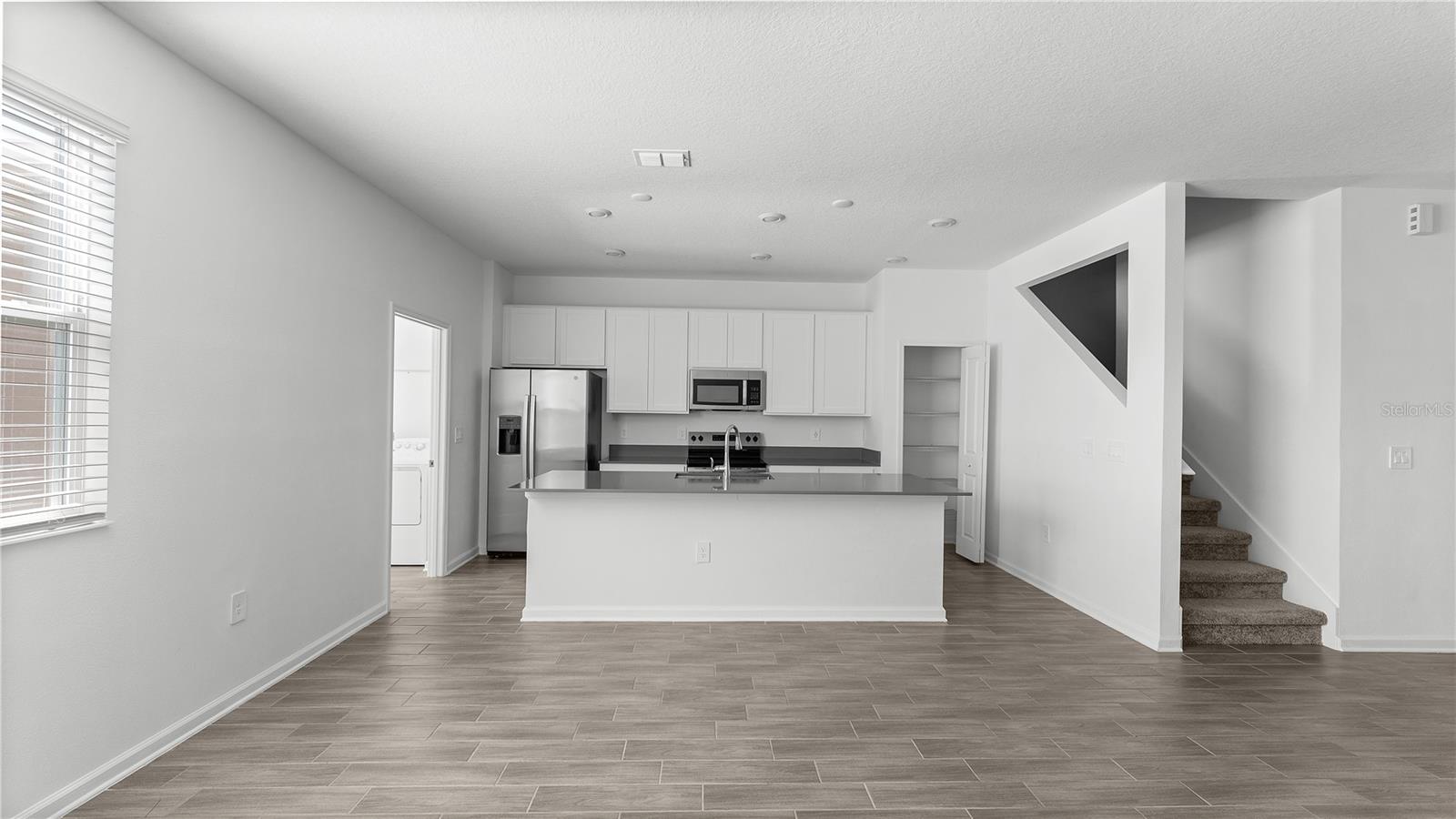 Image 10 of 44 For 13946 Title Way