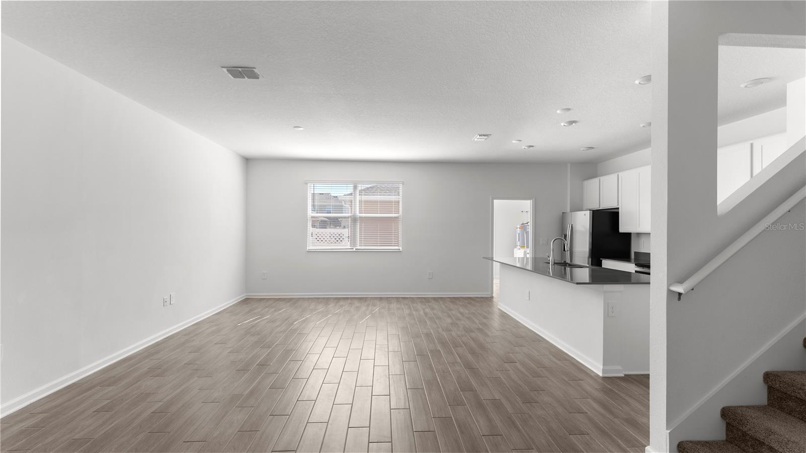 Image 16 of 44 For 13946 Title Way