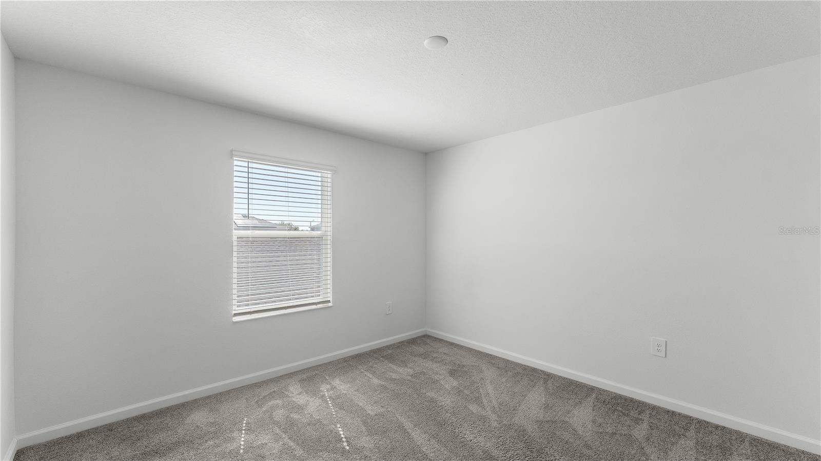 Image 30 of 44 For 13946 Title Way