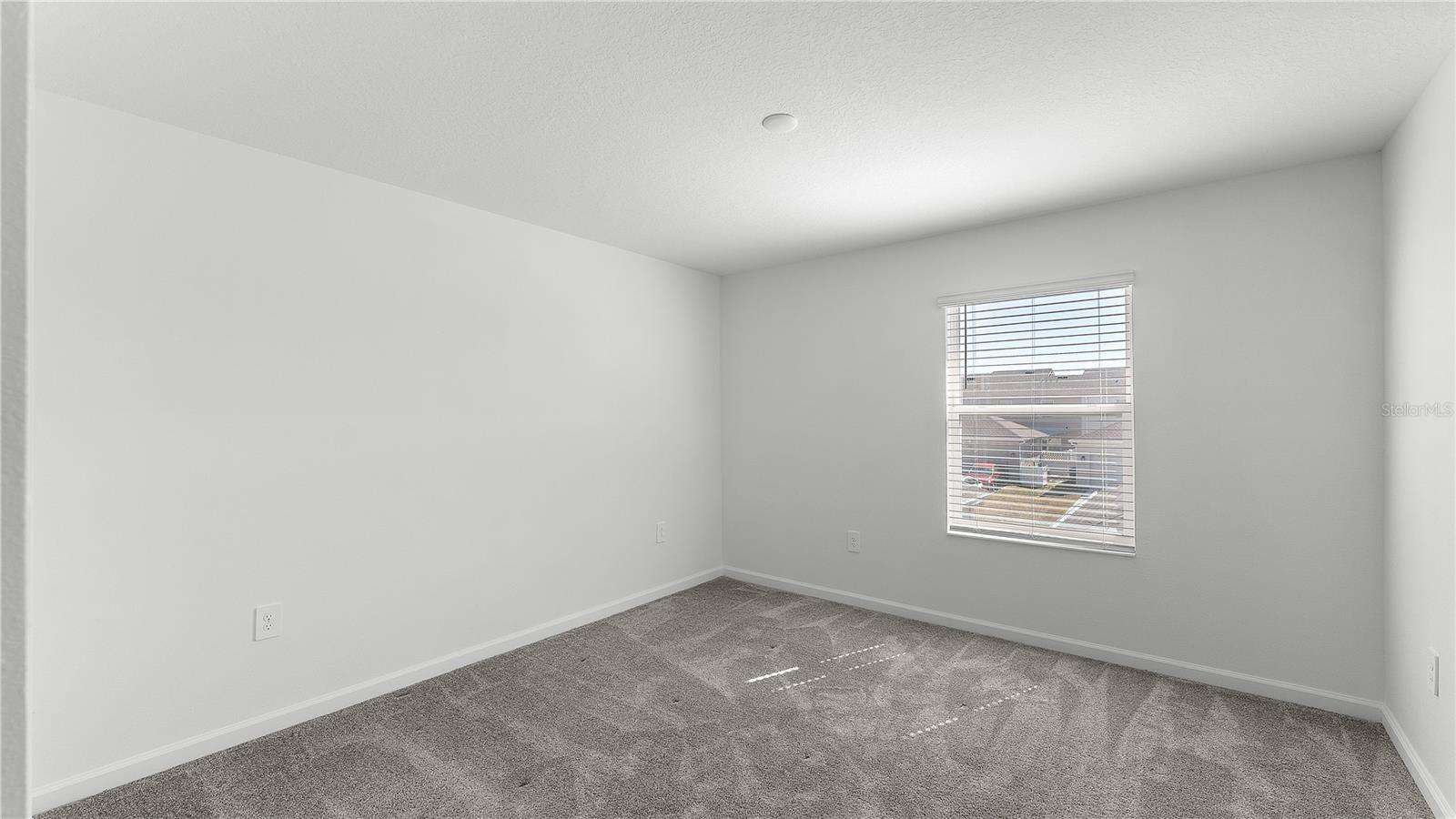 Image 33 of 44 For 13946 Title Way