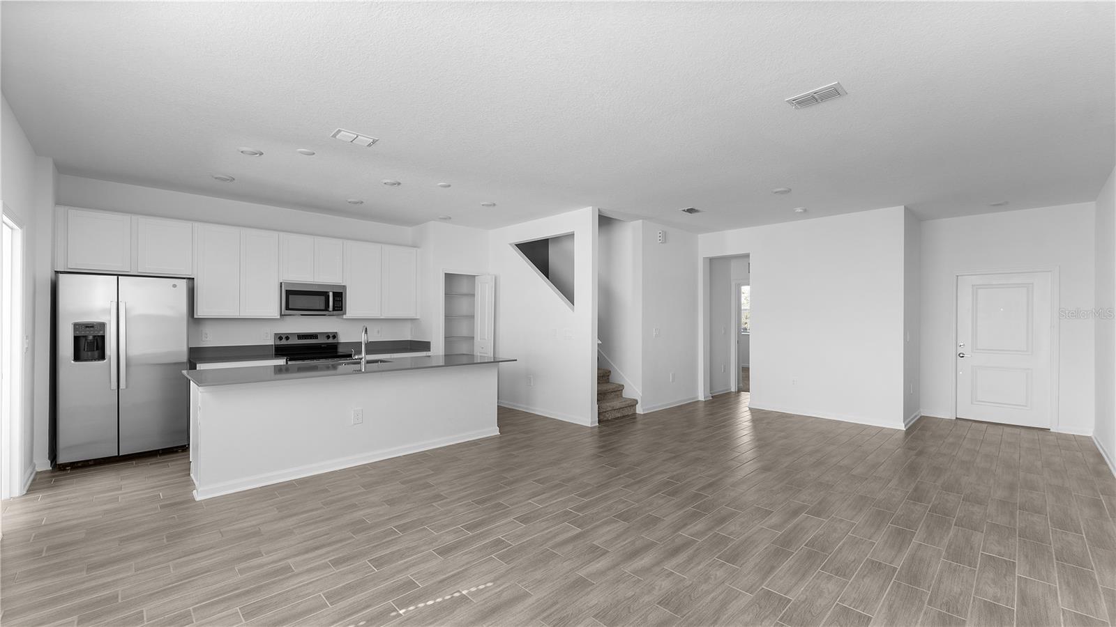 Image 9 of 44 For 13946 Title Way