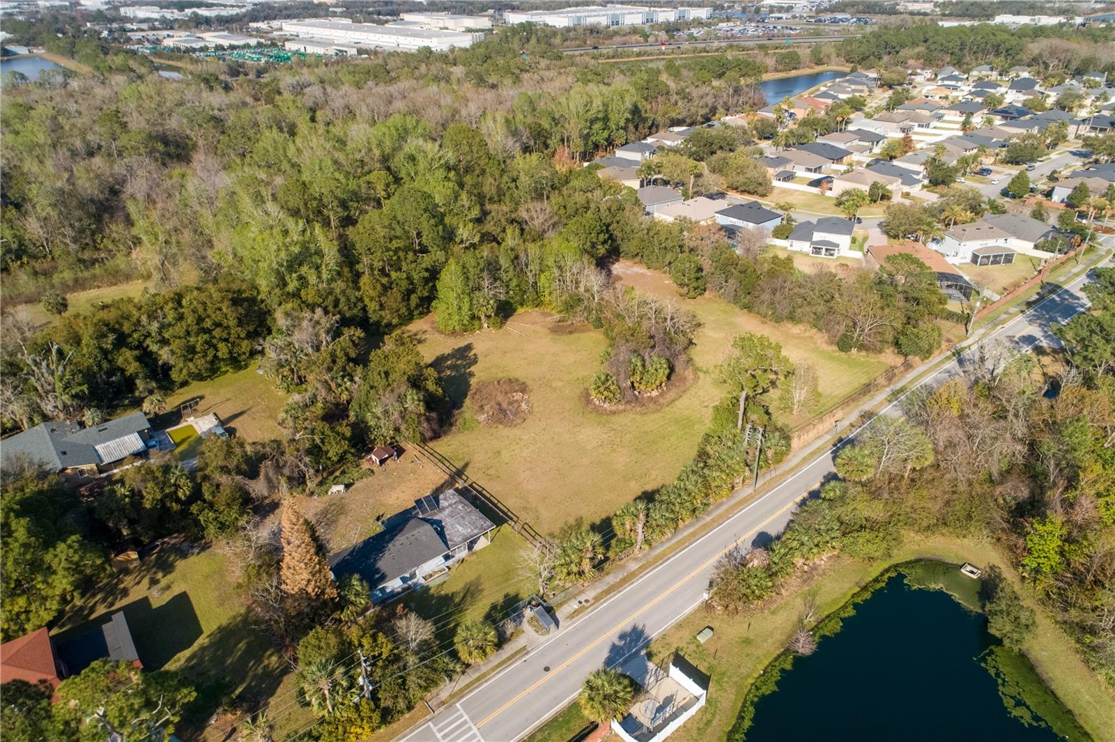 Image 17 of 26 For 921 Vihlen Road