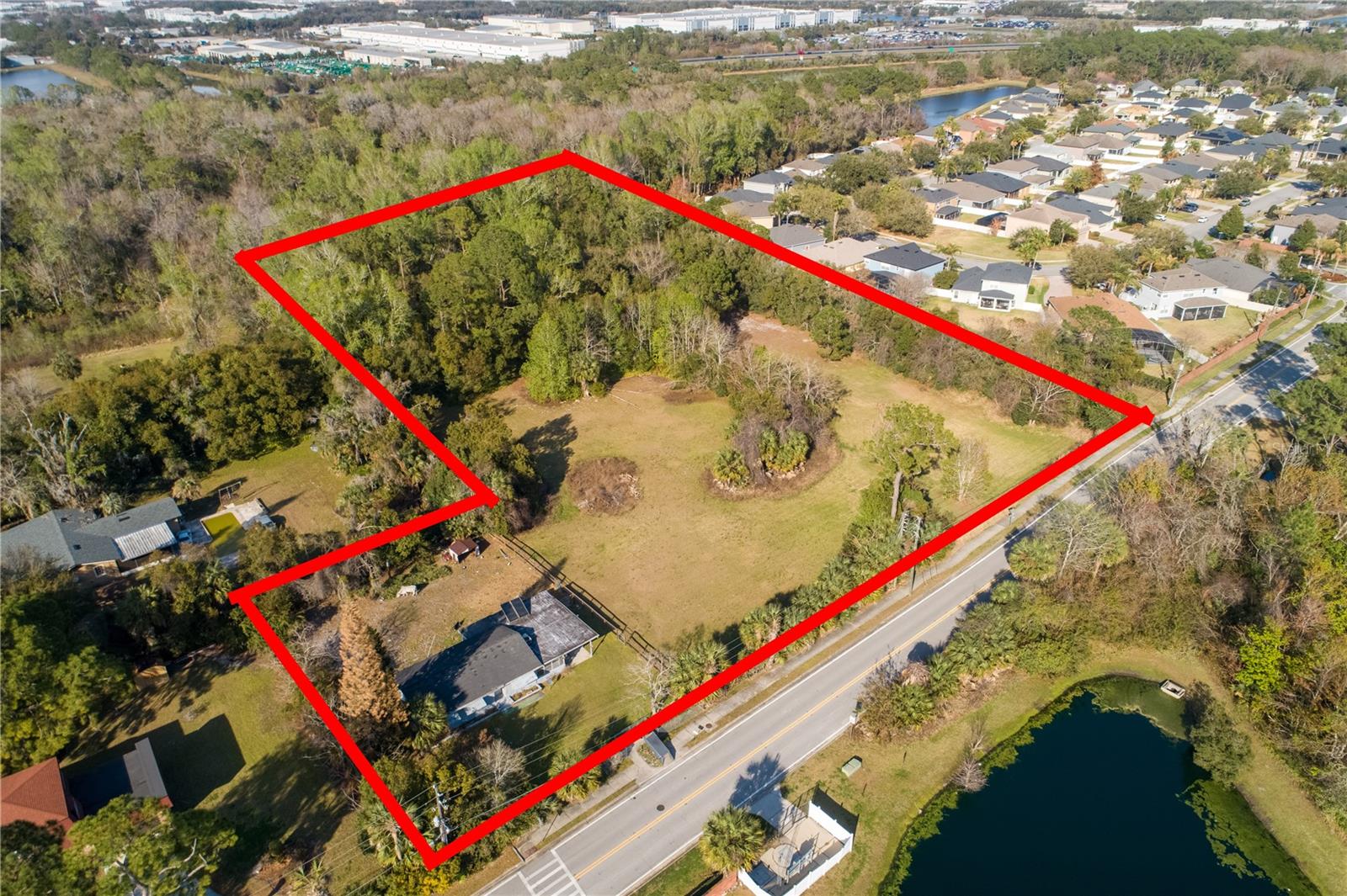 Image 18 of 26 For 921 Vihlen Road