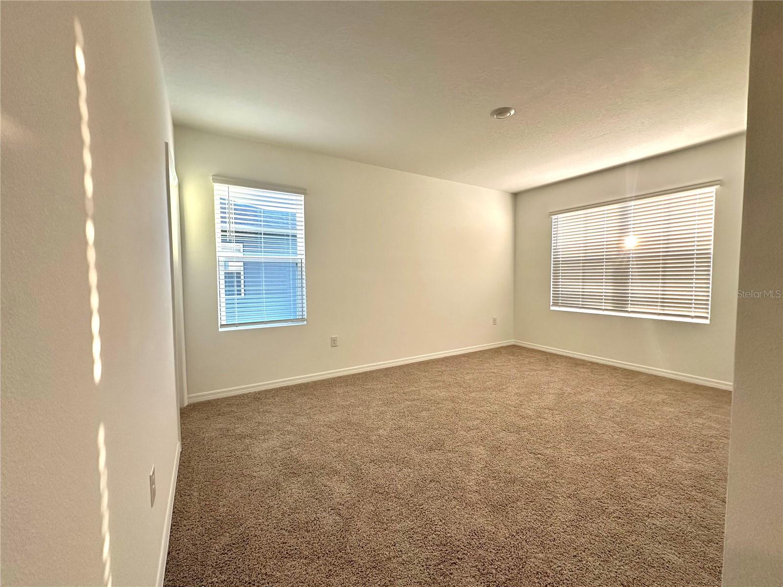 Image 15 of 25 For 2933 Canary Avenue