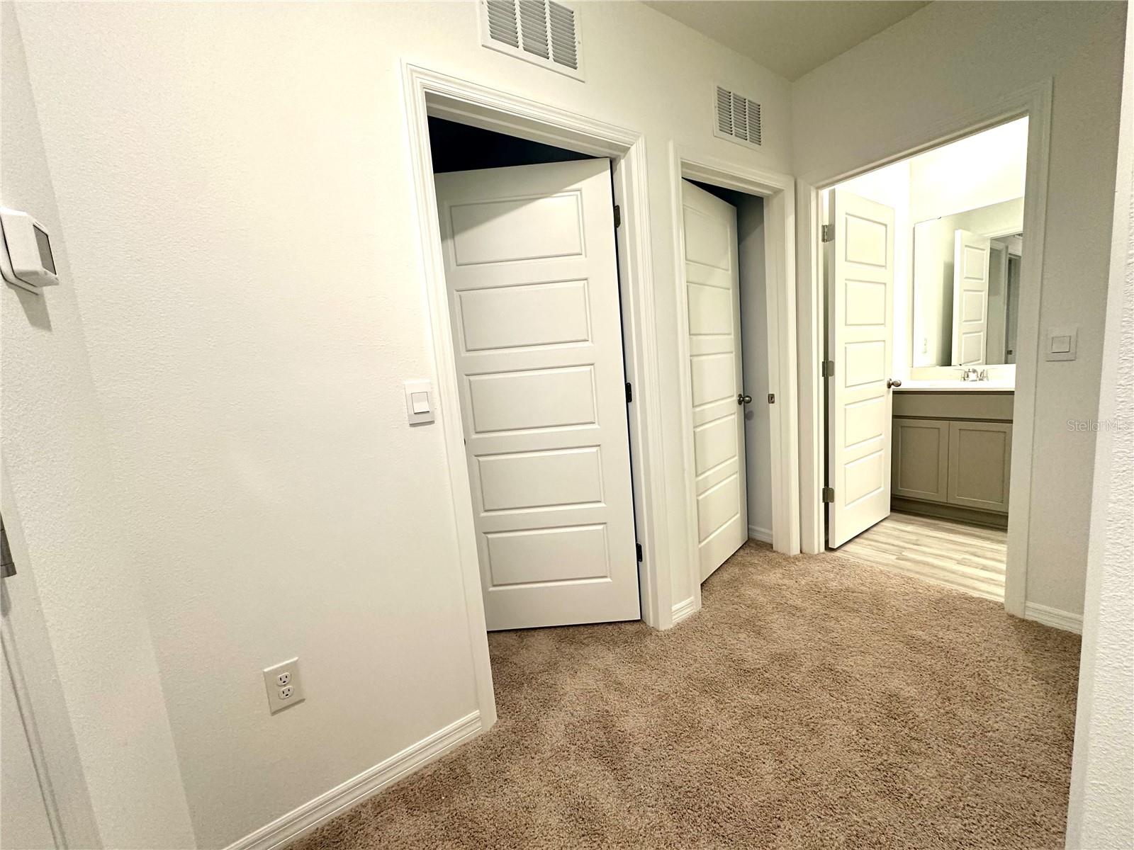 Image 17 of 25 For 2933 Canary Avenue