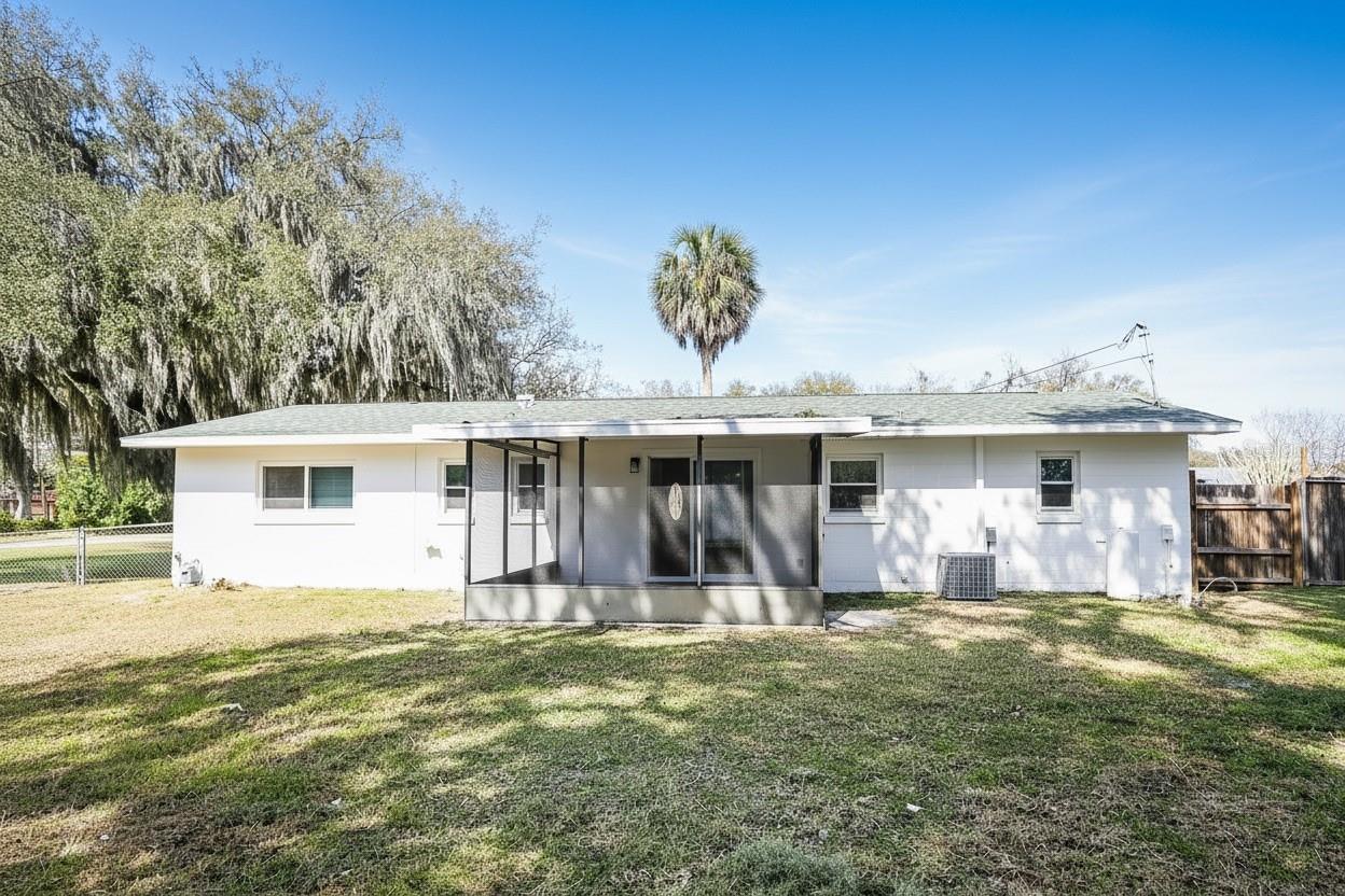 Image 10 of 31 For 1507 Lake View Avenue