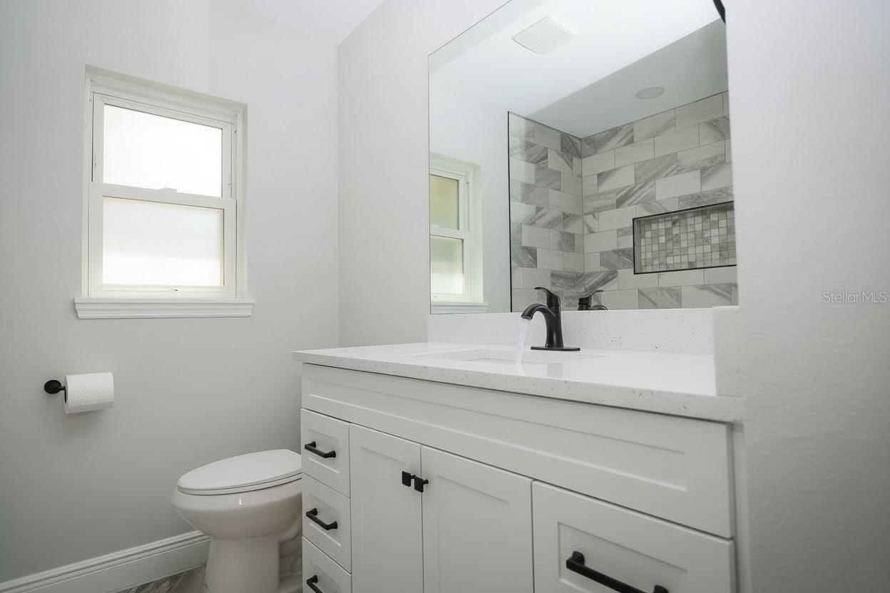 Image 14 of 31 For 1507 Lake View Avenue