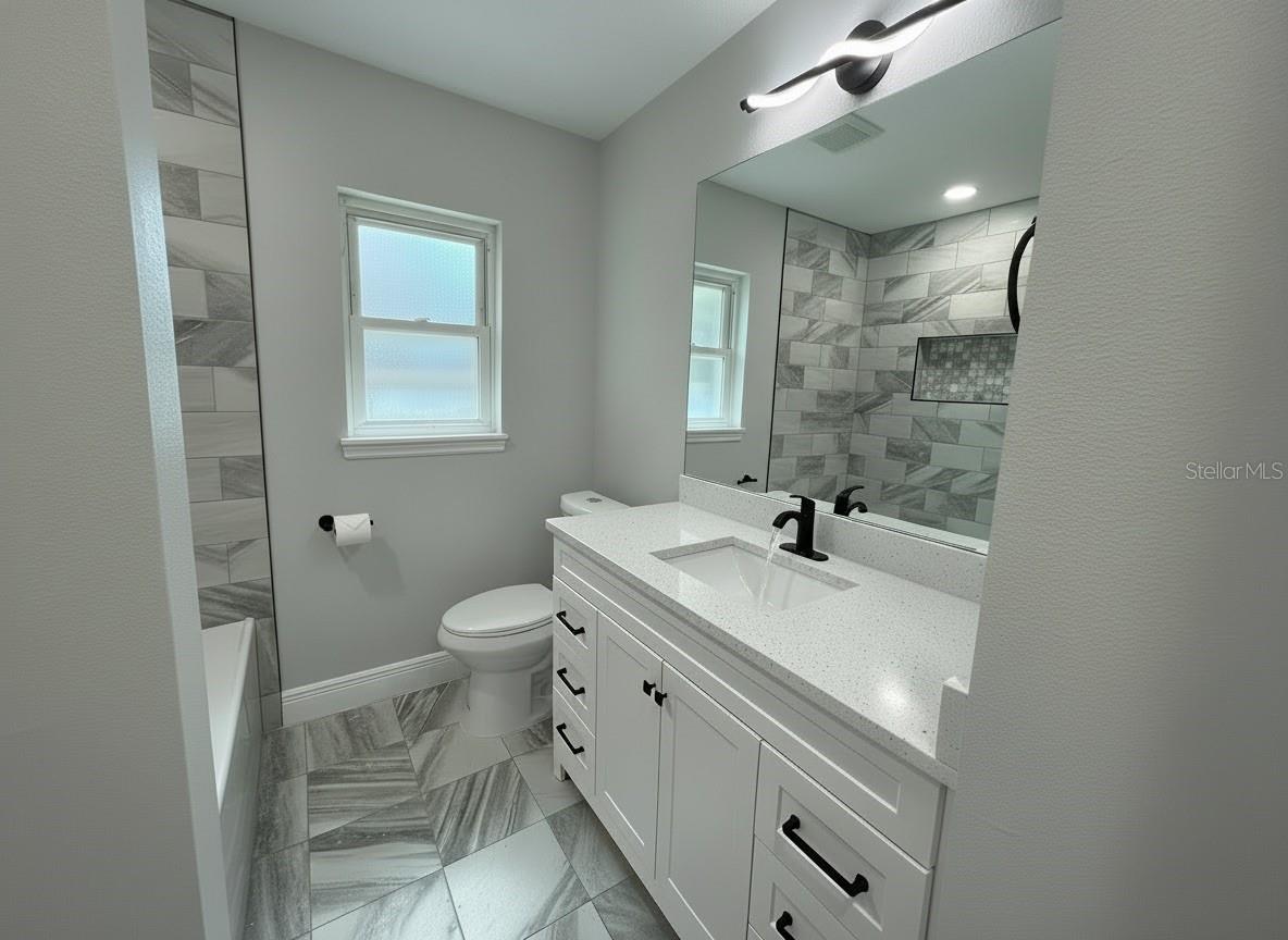 Image 3 of 31 For 1507 Lake View Avenue