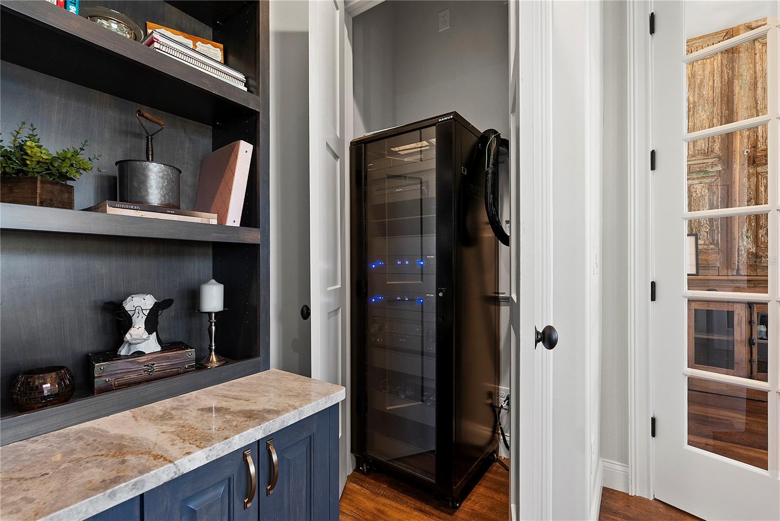 Image 20 of 58 For 504 Yellow Submarine Court