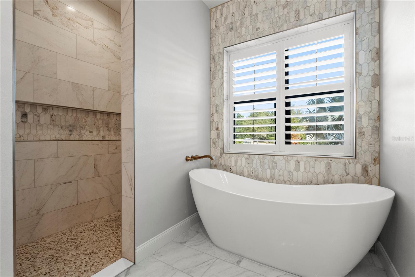 Image 27 of 58 For 504 Yellow Submarine Court