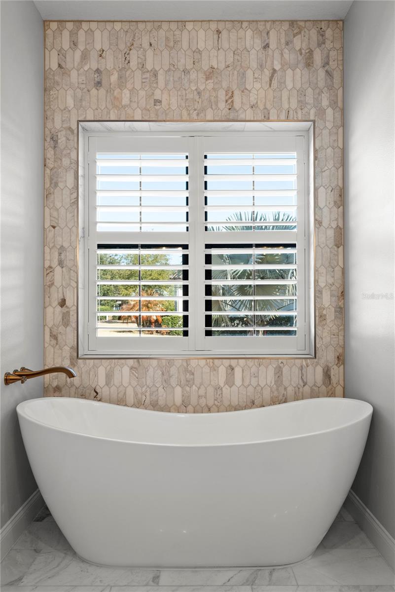 Image 29 of 58 For 504 Yellow Submarine Court