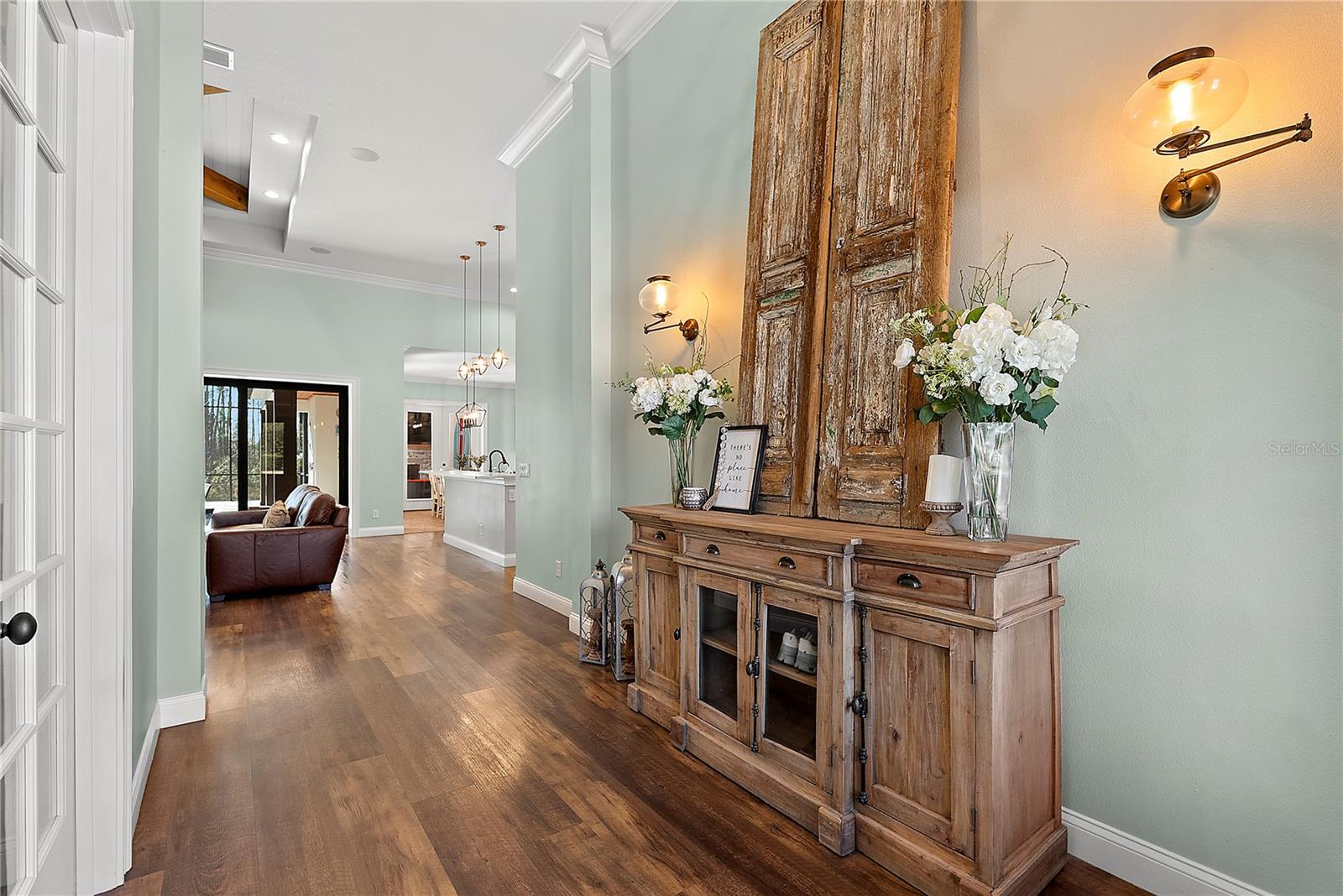 Image 3 of 58 For 504 Yellow Submarine Court