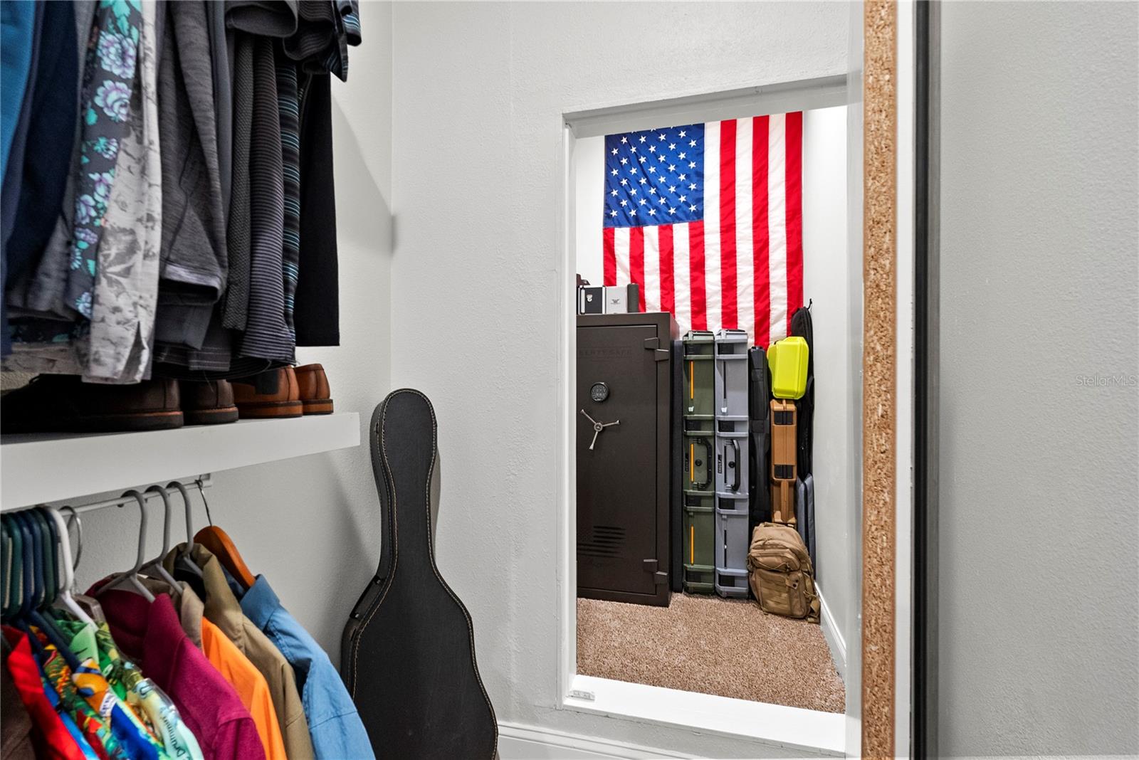 Image 30 of 58 For 504 Yellow Submarine Court