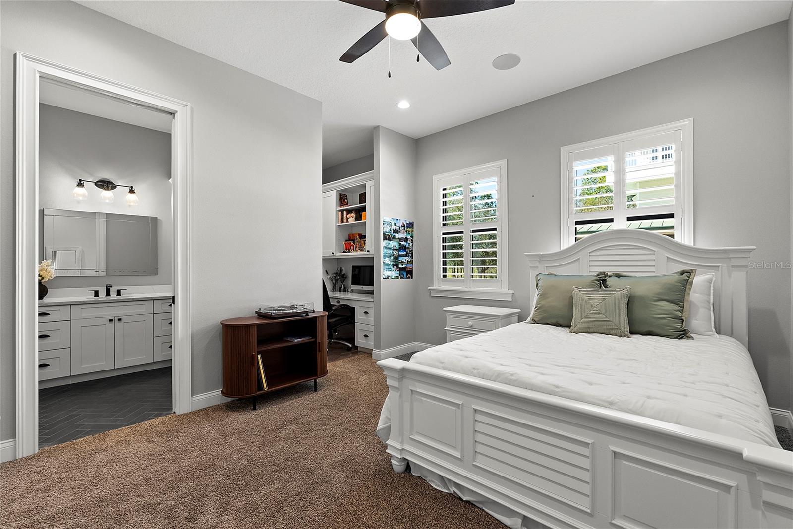 Image 35 of 58 For 504 Yellow Submarine Court