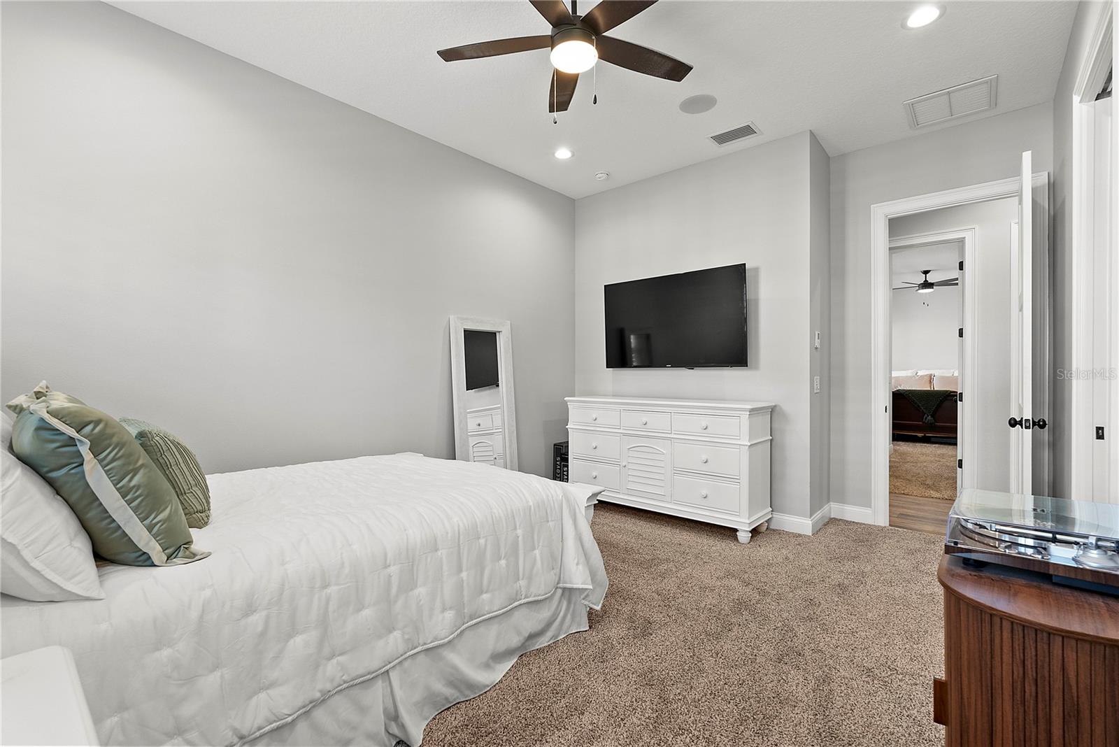 Image 36 of 58 For 504 Yellow Submarine Court