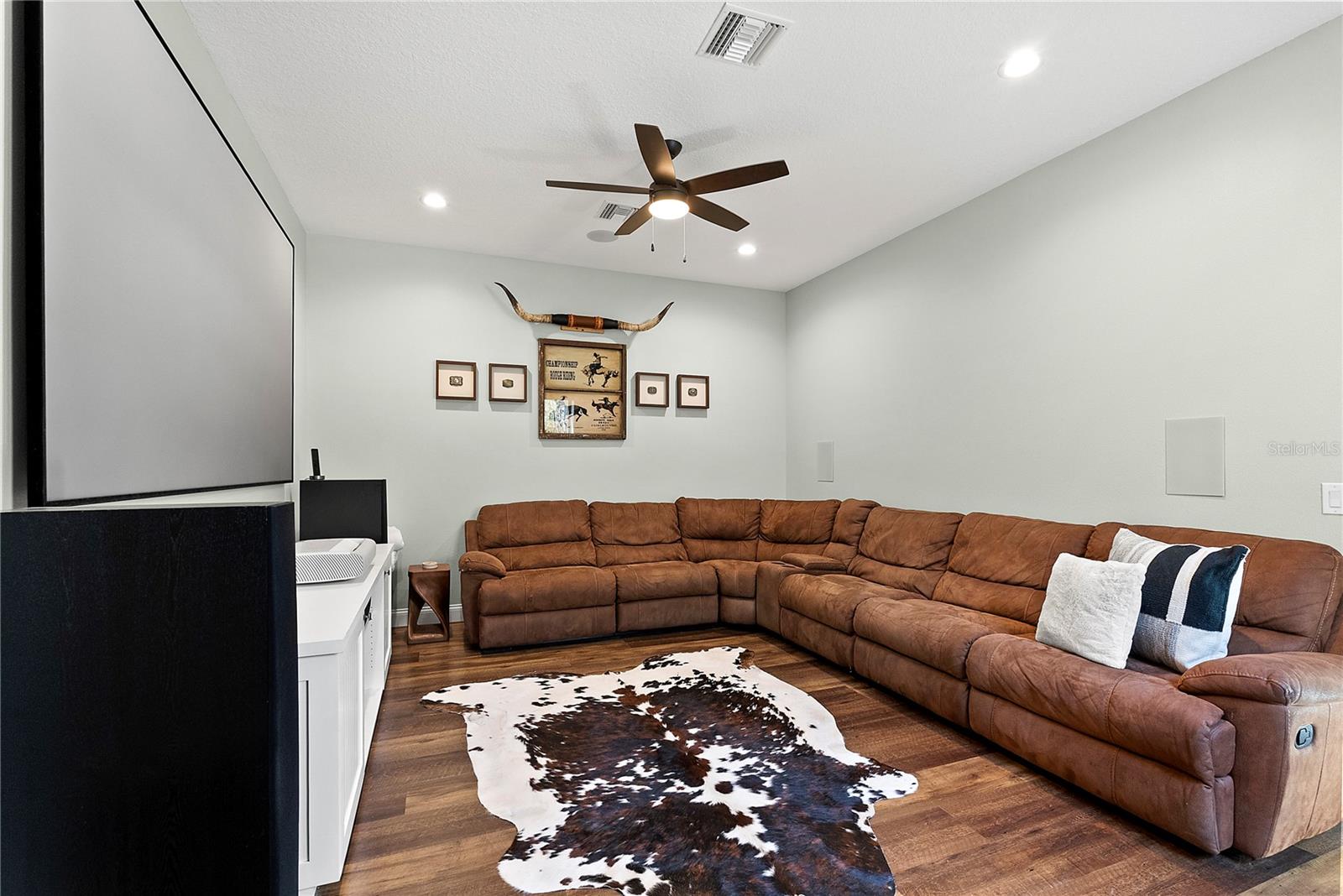 Image 46 of 58 For 504 Yellow Submarine Court