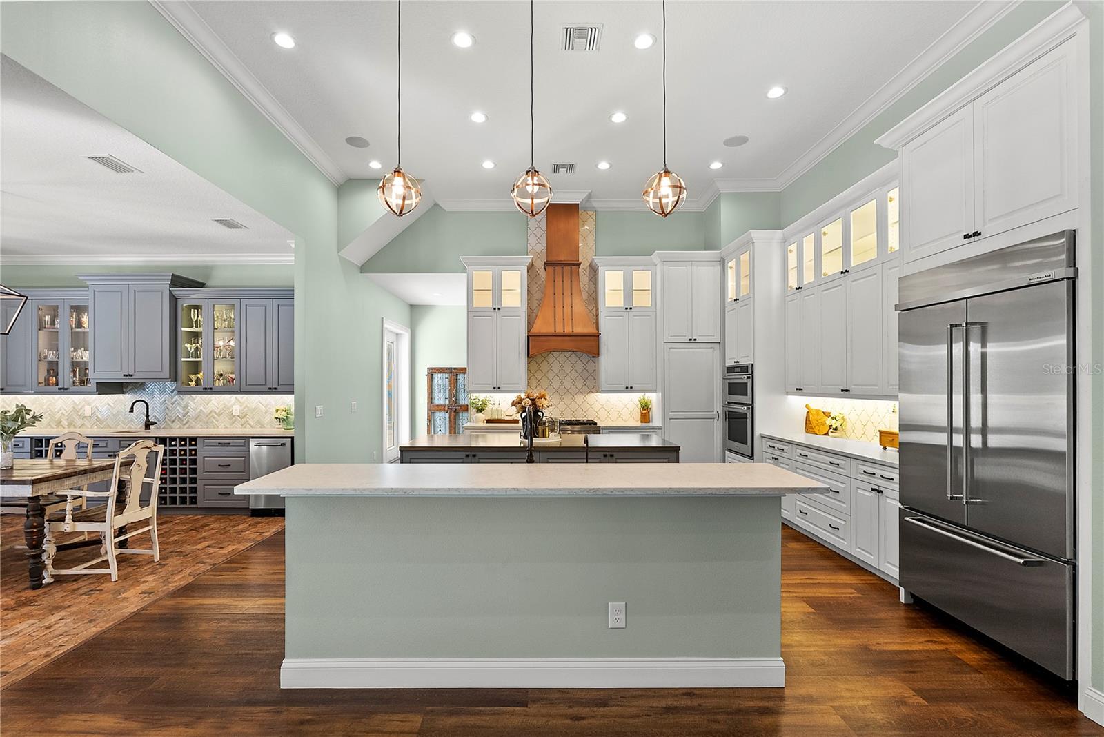 Image 6 of 58 For 504 Yellow Submarine Court