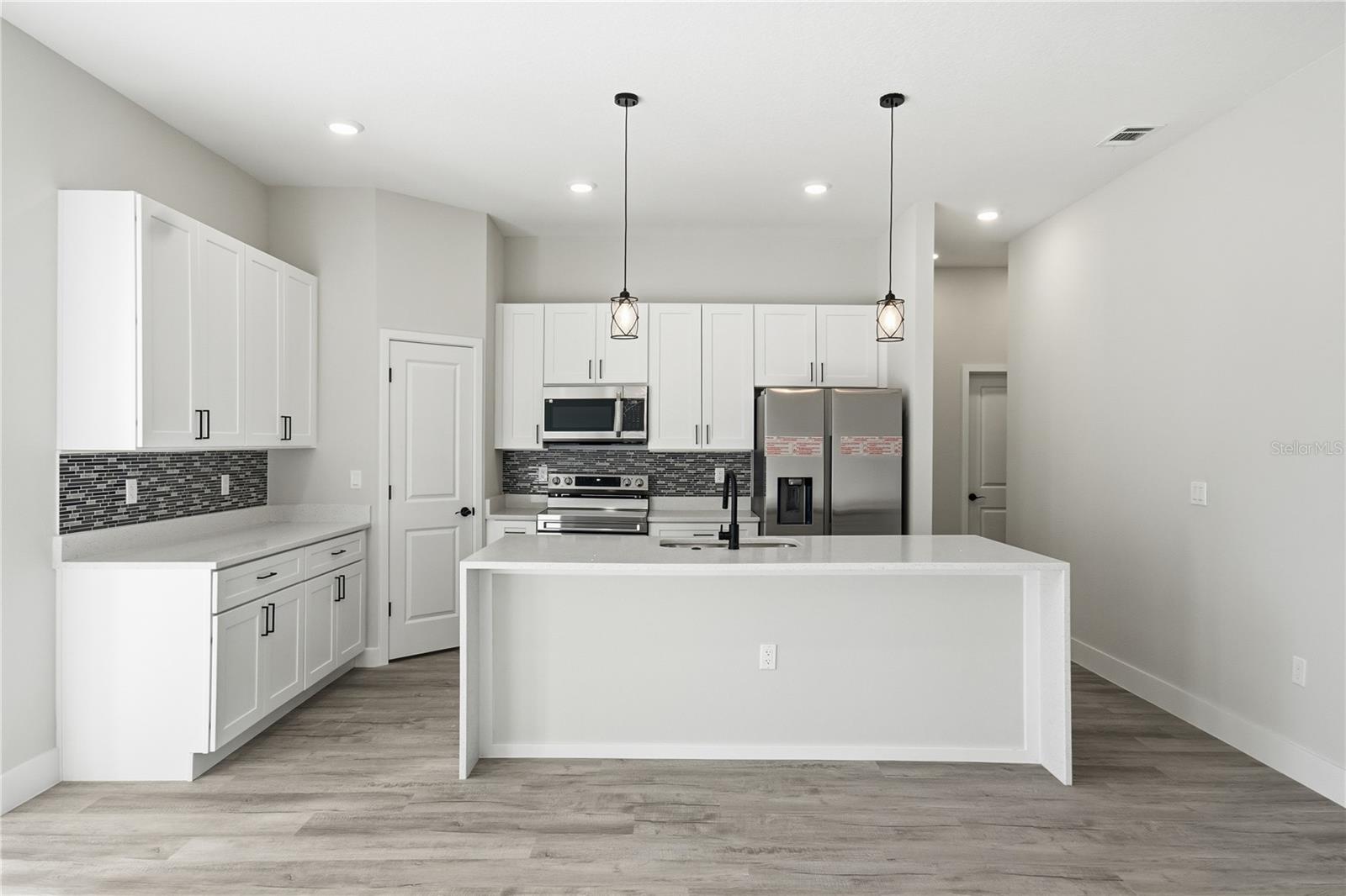 Image 14 of 35 For 13690 43rd Circle