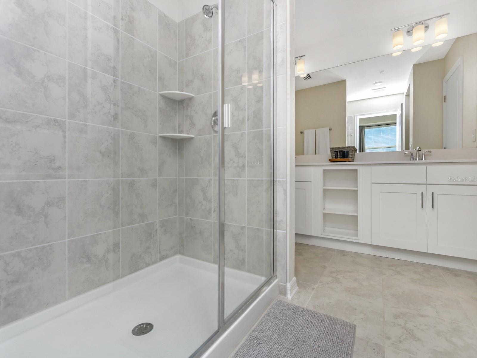 Image 21 of 36 For 3151 Paradox Circle 104