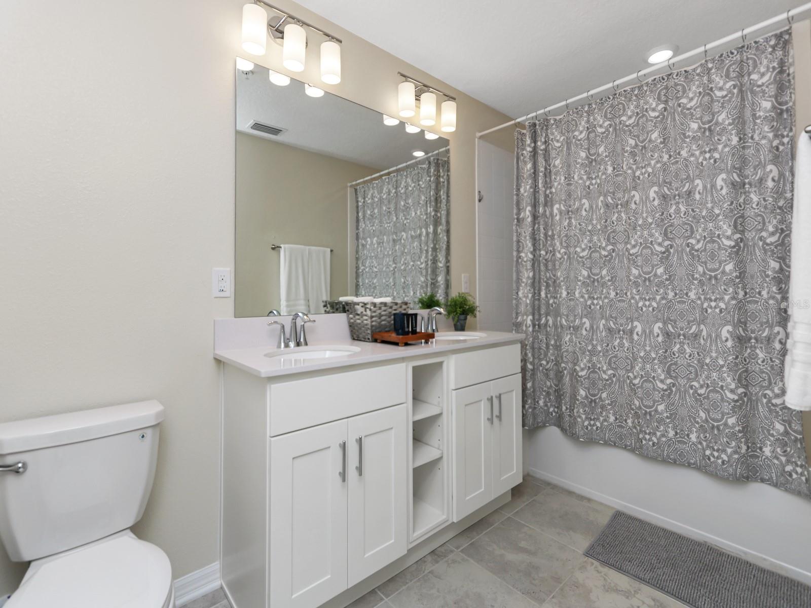 Image 26 of 36 For 3151 Paradox Circle 104