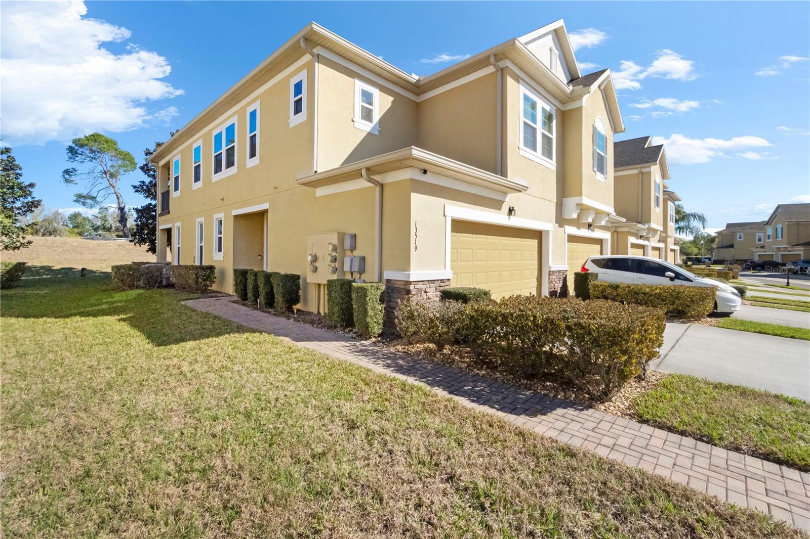 Image 2 of 29 For 13519 Fountainbleau Drive