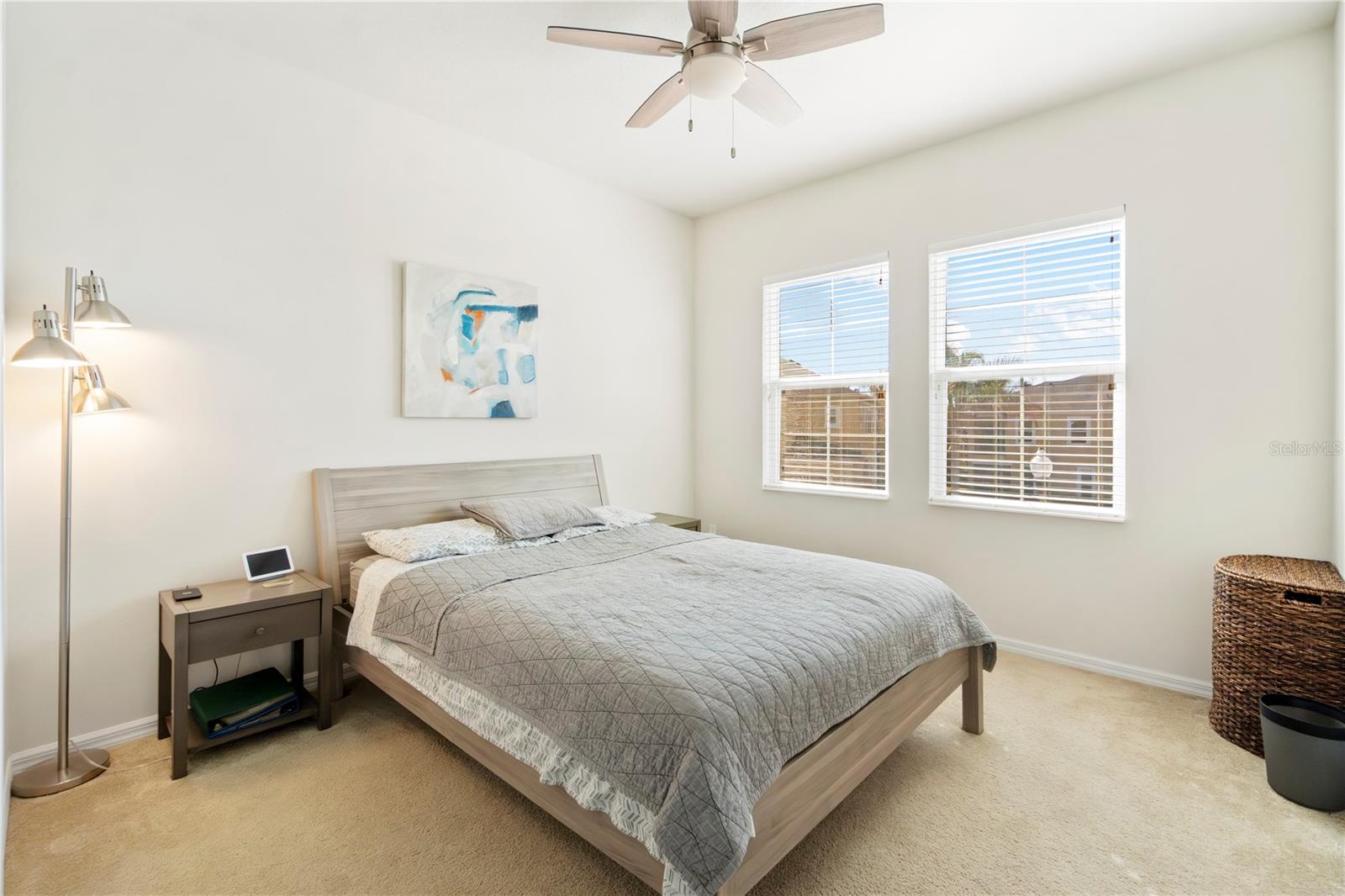 Image 21 of 29 For 13519 Fountainbleau Drive