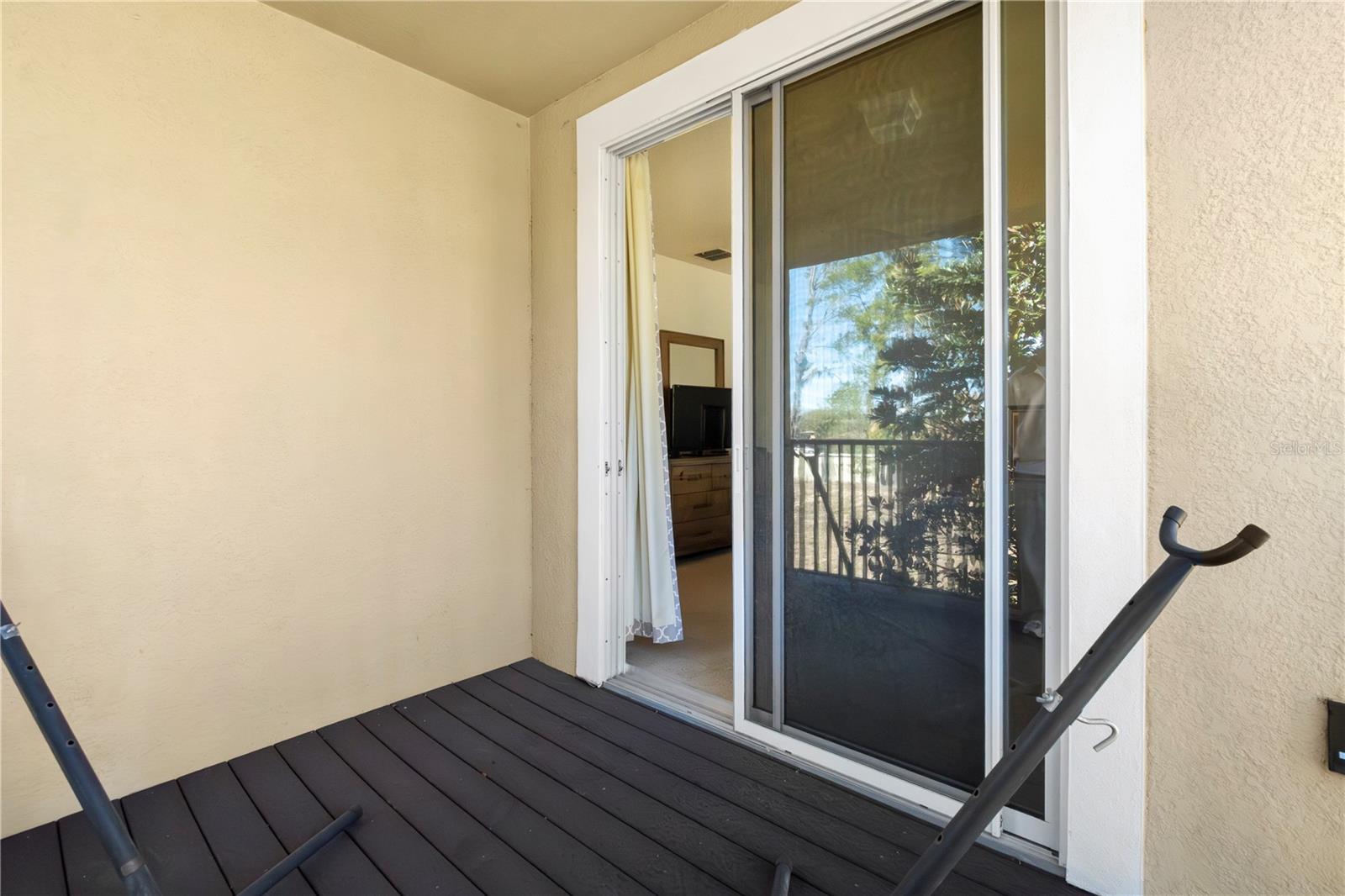 Image 26 of 29 For 13519 Fountainbleau Drive