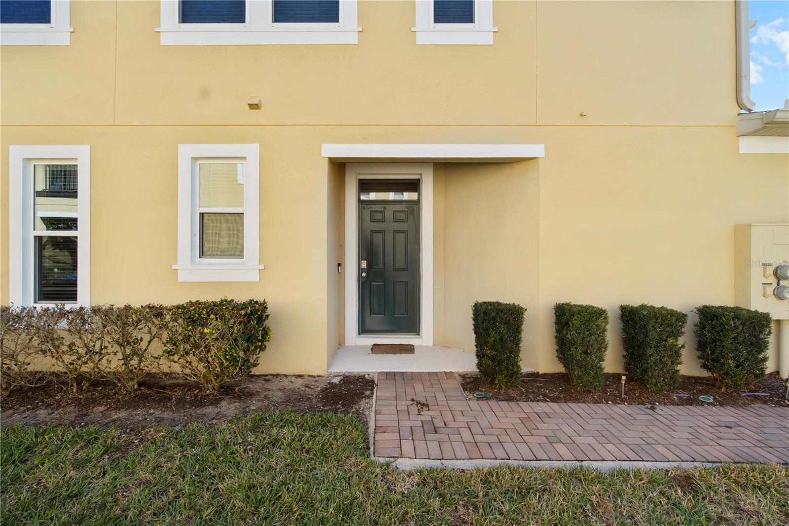 Image 28 of 29 For 13519 Fountainbleau Drive