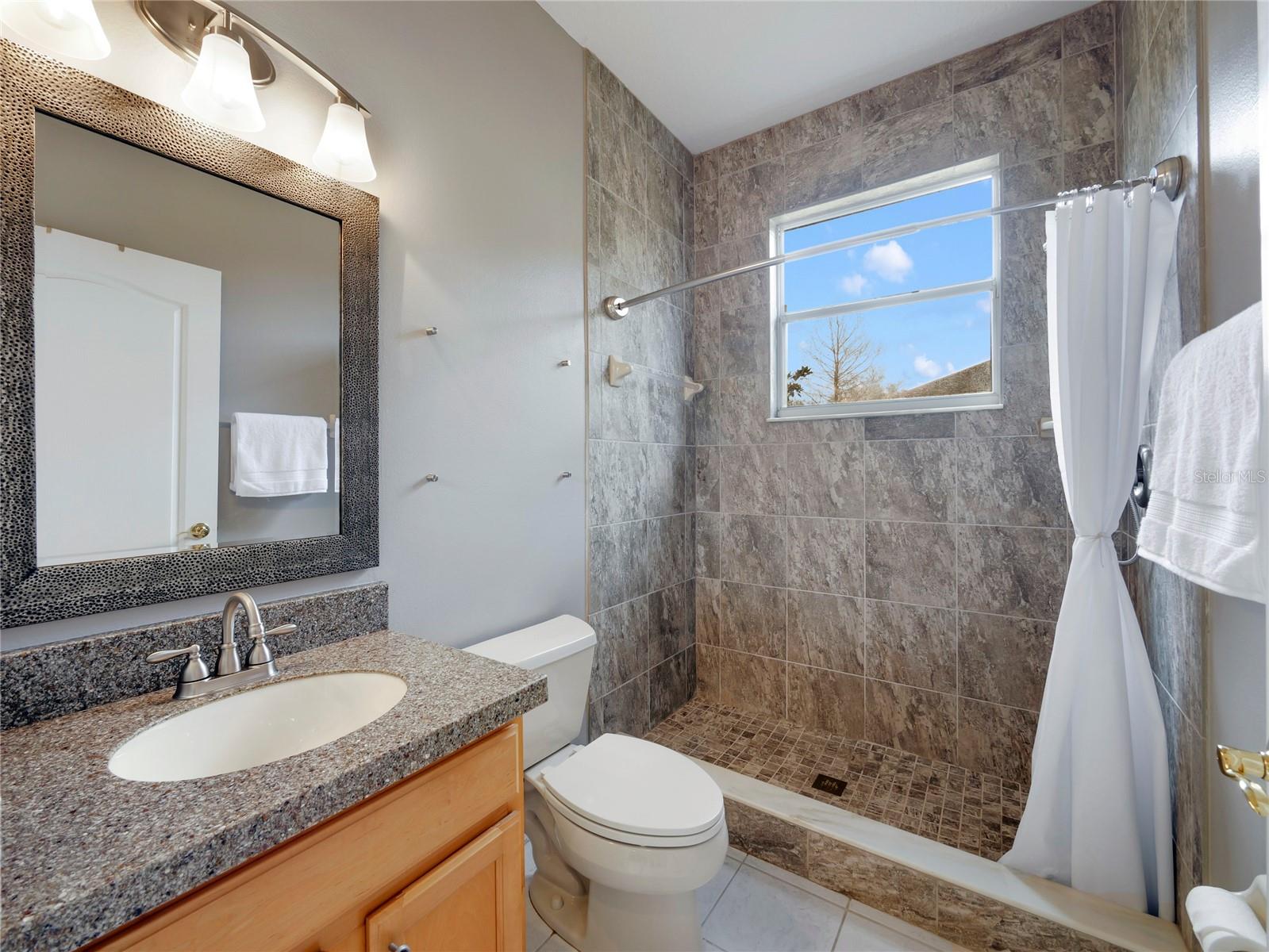 Image 19 of 36 For 808 Palmetto Terrace