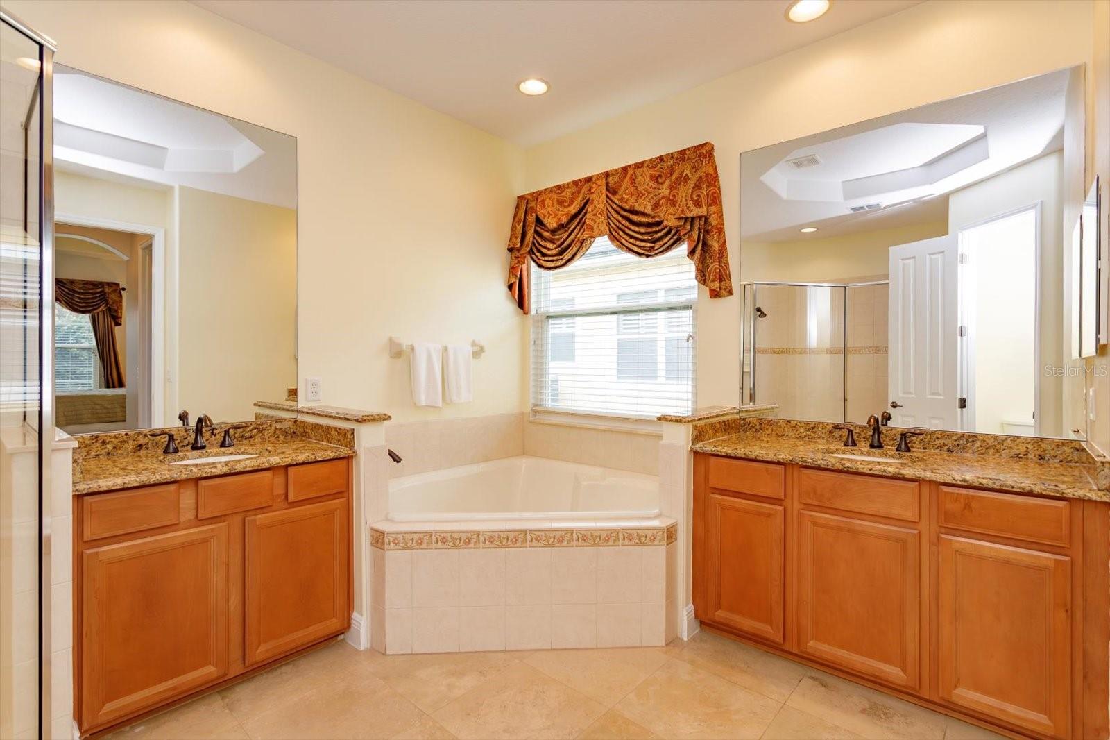 Image 15 of 30 For 8920 Via Bella Notte