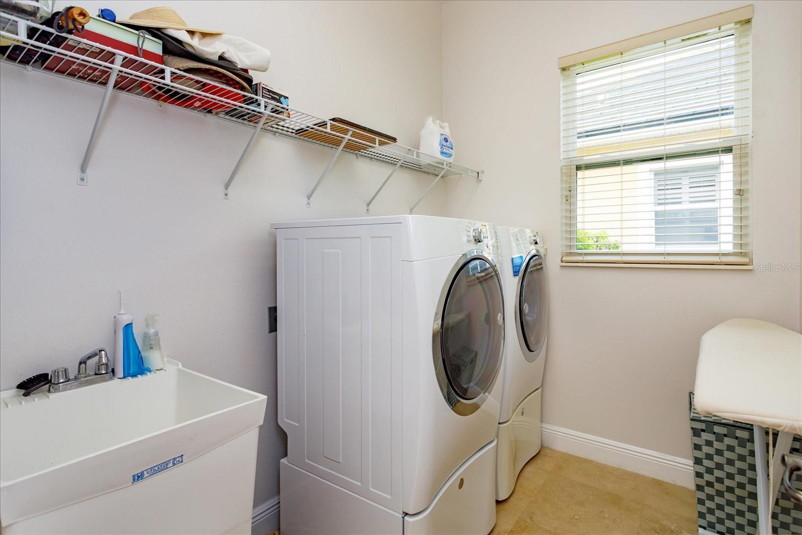 Image 24 of 30 For 8920 Via Bella Notte