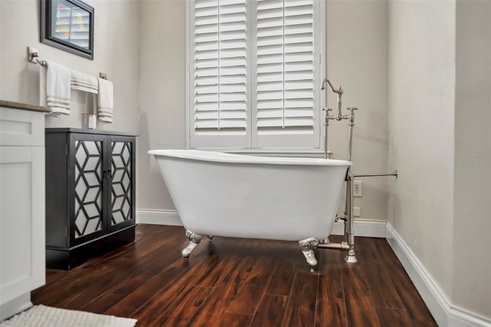 Image 43 of 87 For 3668 Watercrest Drive