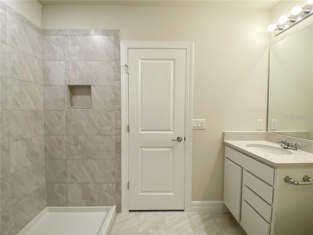 Image 10 of 20 For 17434 Million Lakes Court