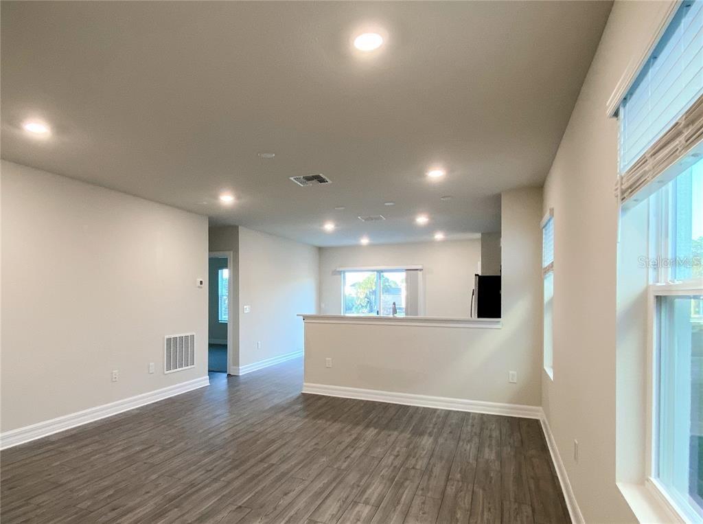 Image 2 of 20 For 17434 Million Lakes Court