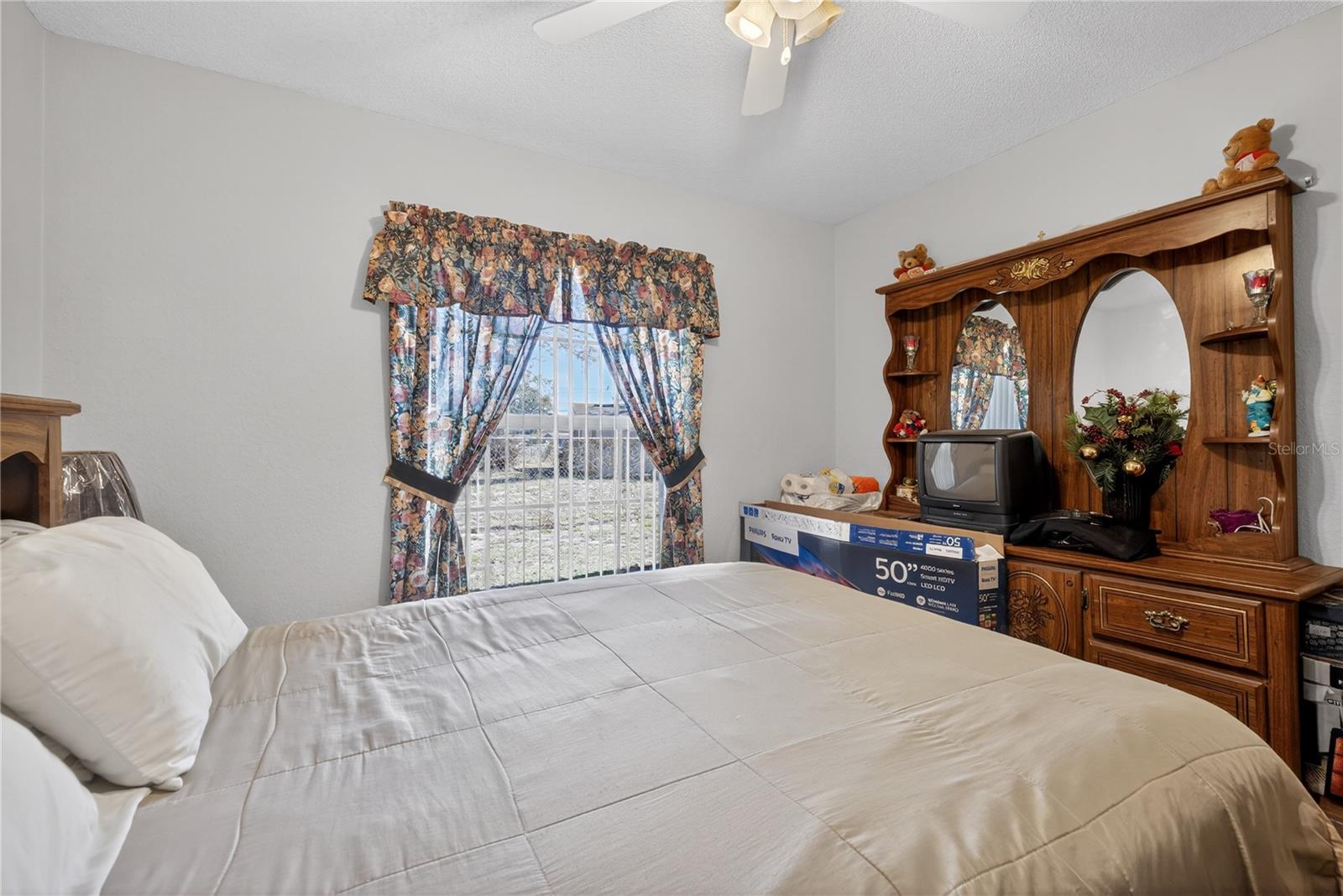 Image 19 of 31 For 215 Dairy Road