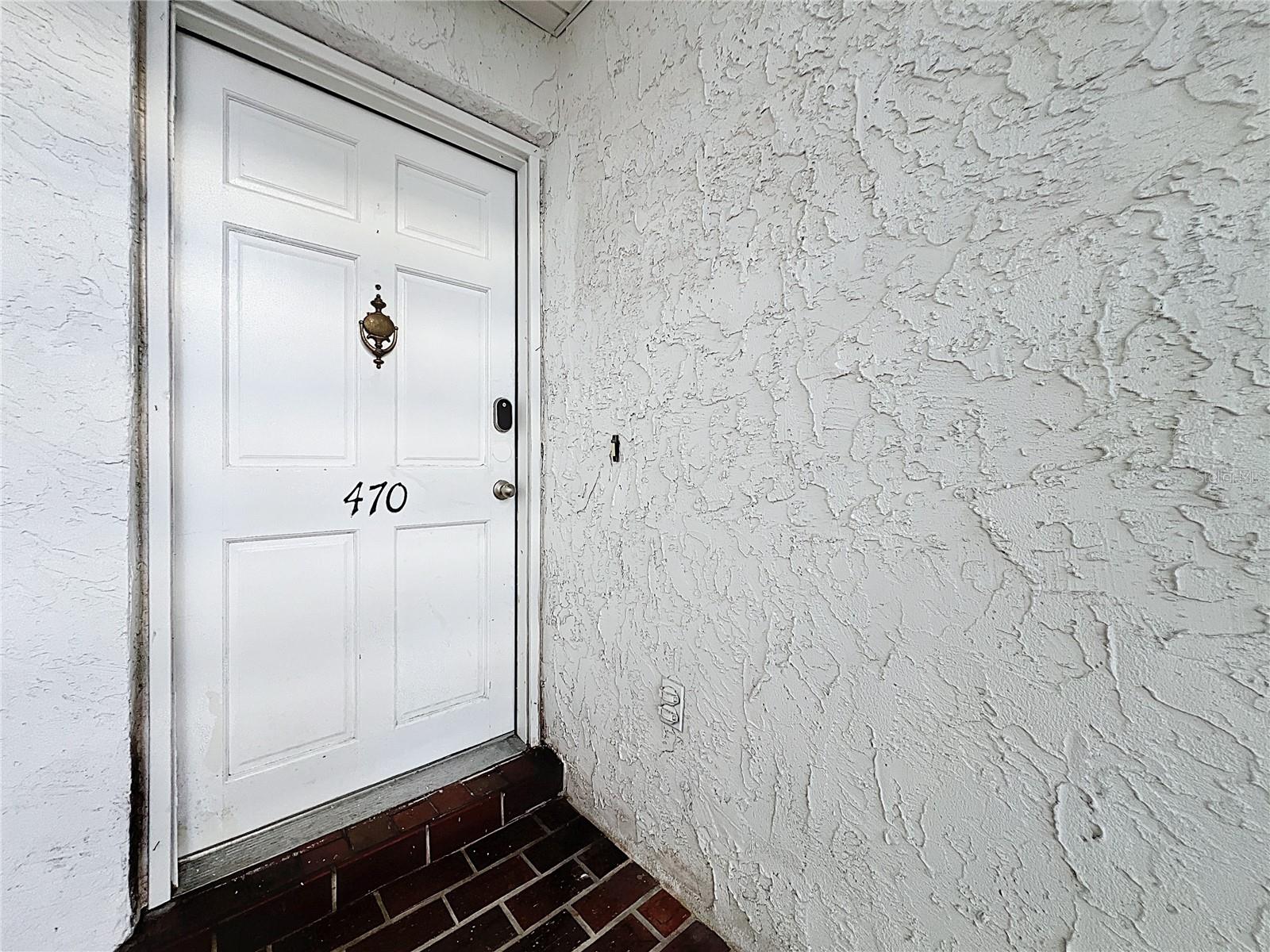 Image 6 of 77 For 470 Par Street 470