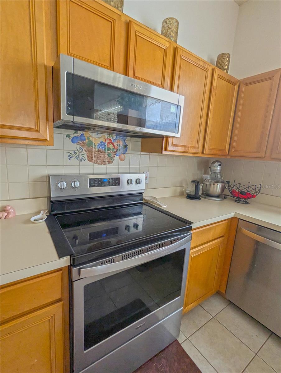 Image 11 of 28 For 12702 Enclave Drive